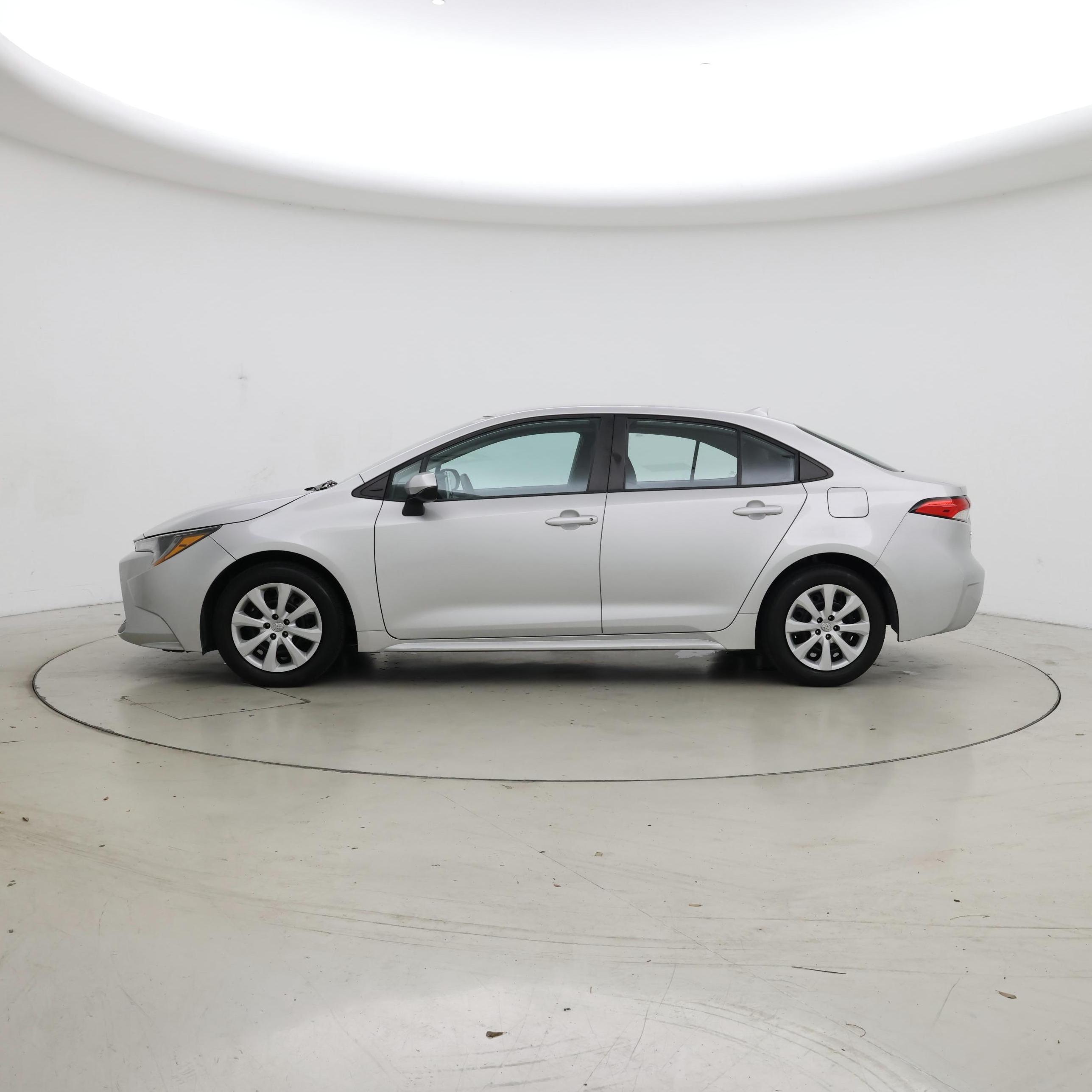 Thumbnail: 2021 Toyota Corolla - 3