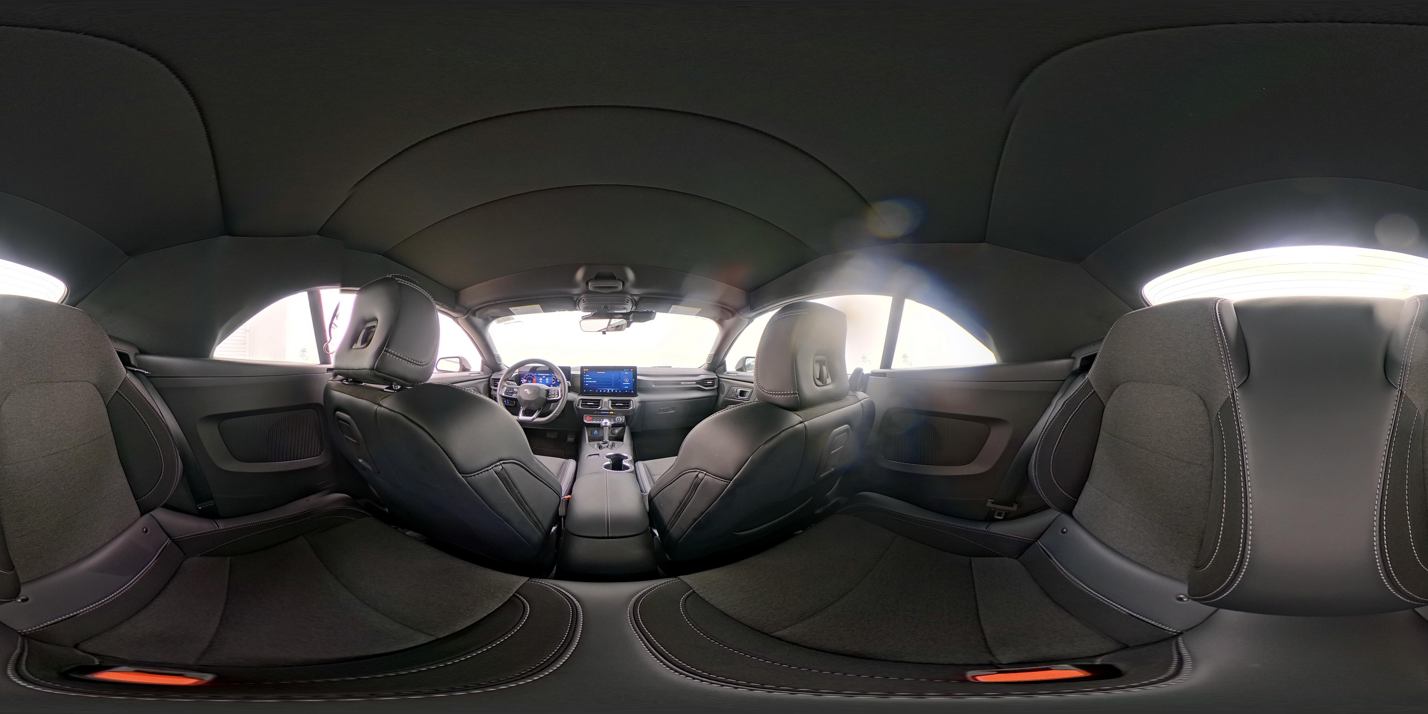2025 Ford Mustang EcoBoost - Photo 26