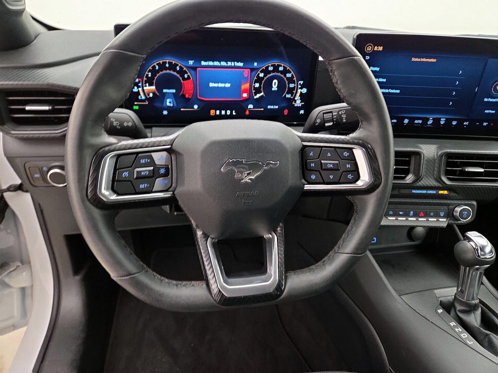 2025 Ford Mustang EcoBoost - Photo 11