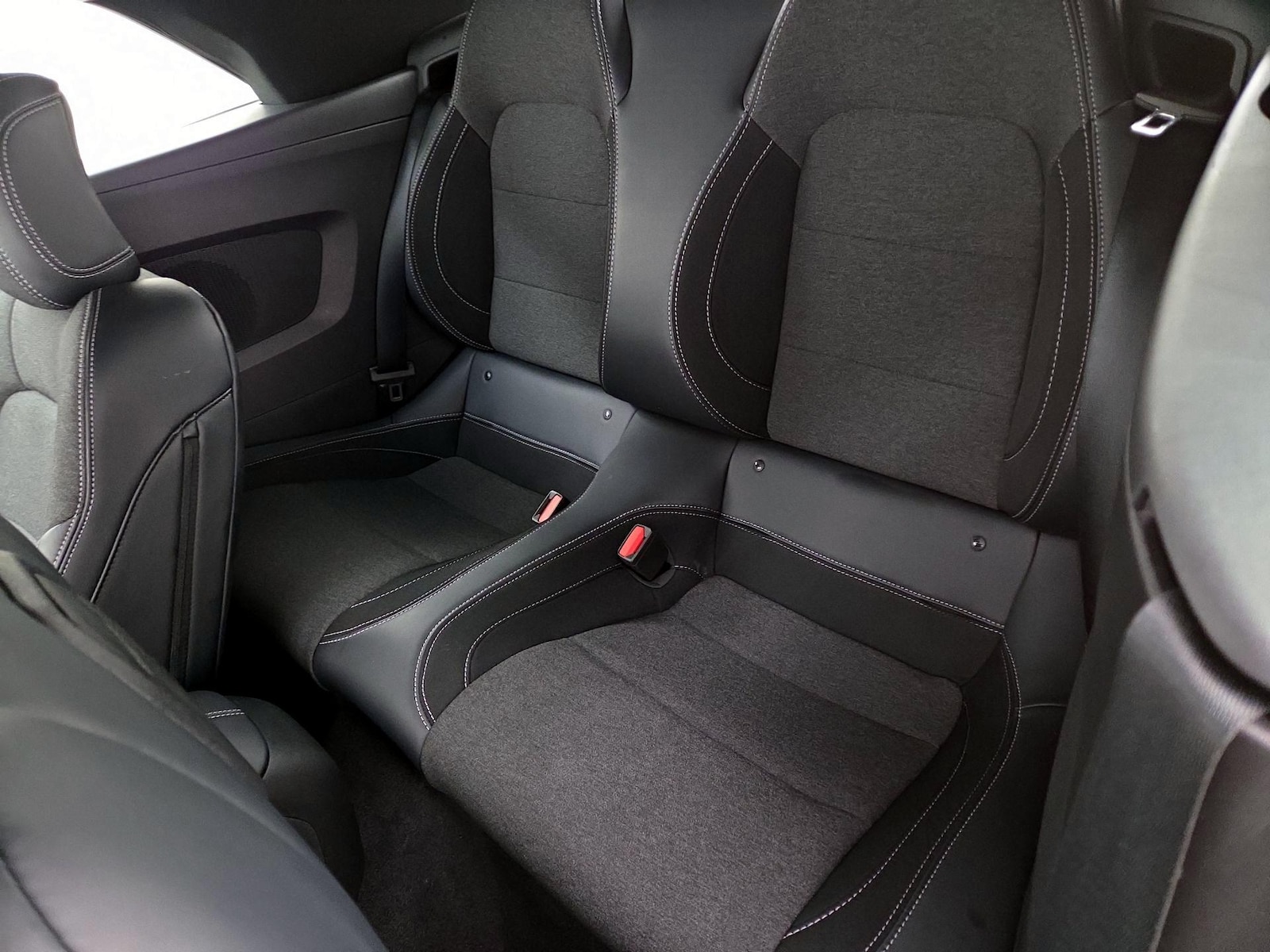 2025 Ford Mustang EcoBoost - Photo 20