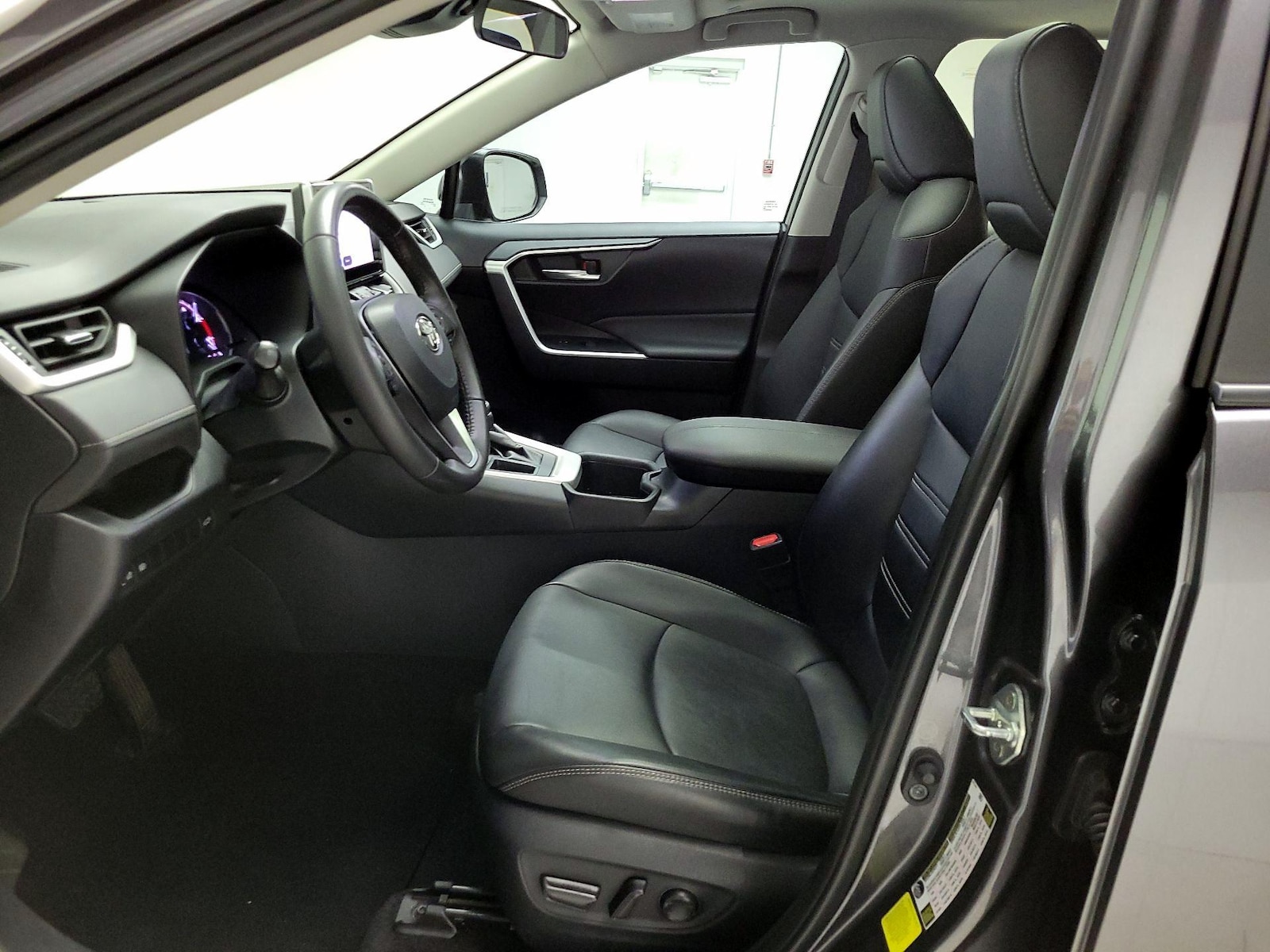 Power Seat(s) & Side Airbags