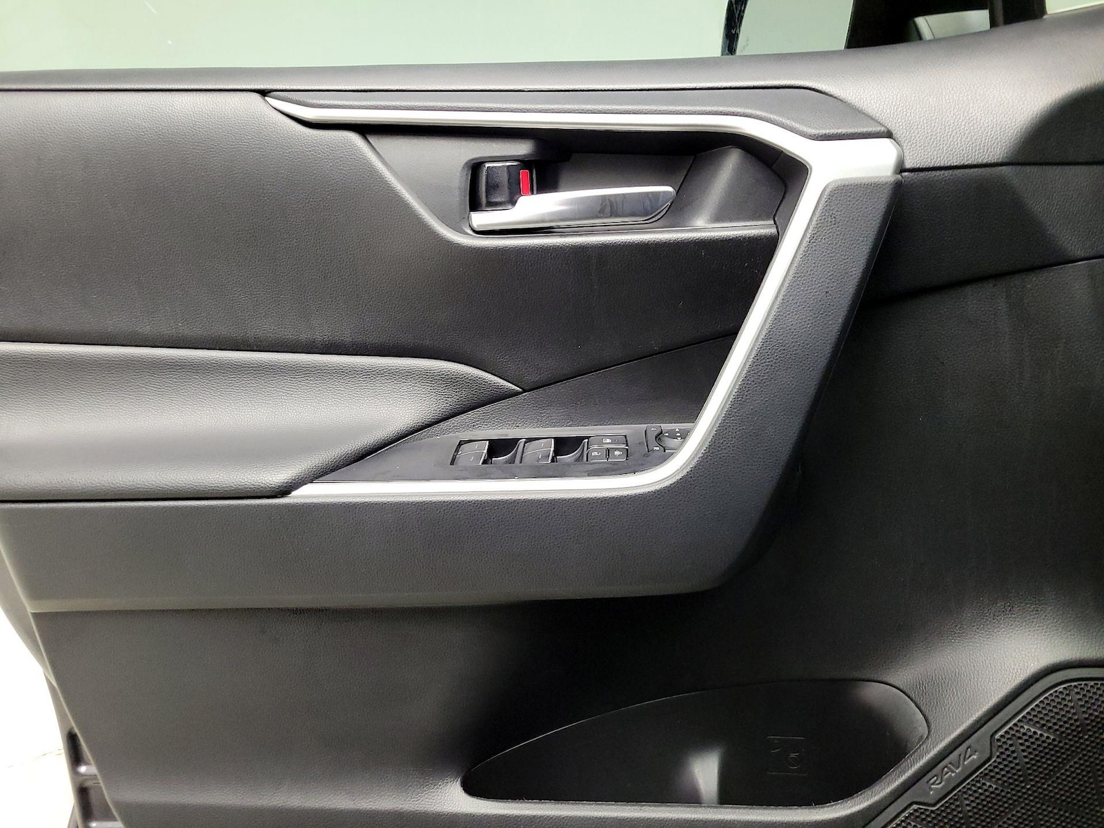 2024 Toyota RAV4 XLE Premium - Photo 13