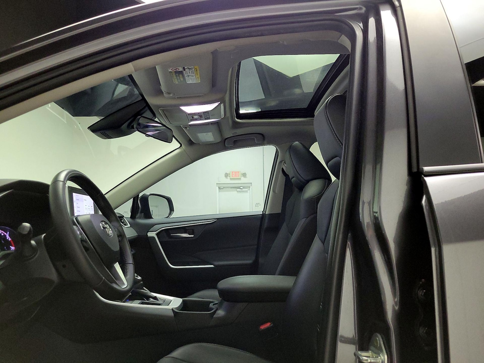 Sunroof(s) & Overhead Airbags