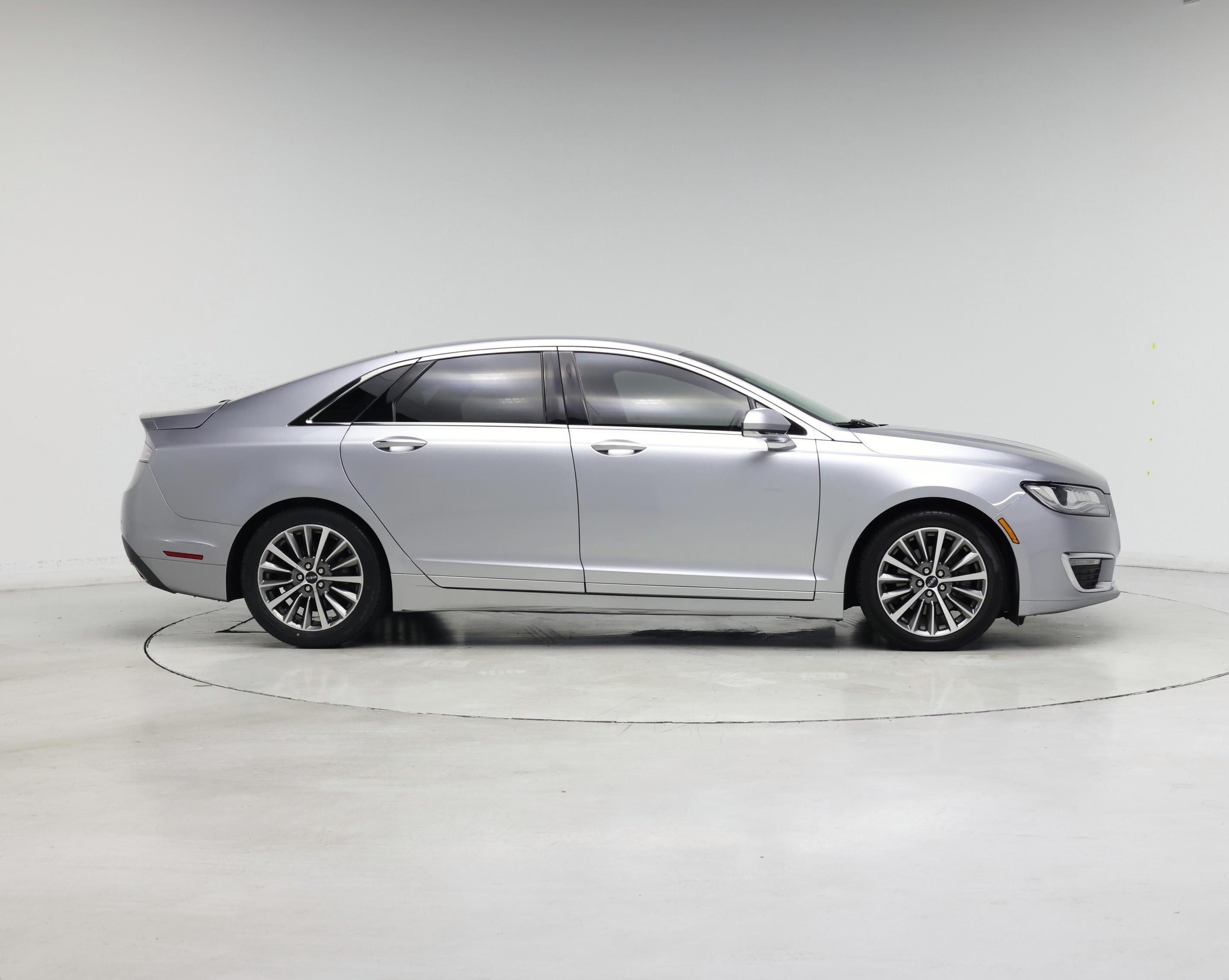 Thumbnail: 2020 Lincoln MKZ - 7