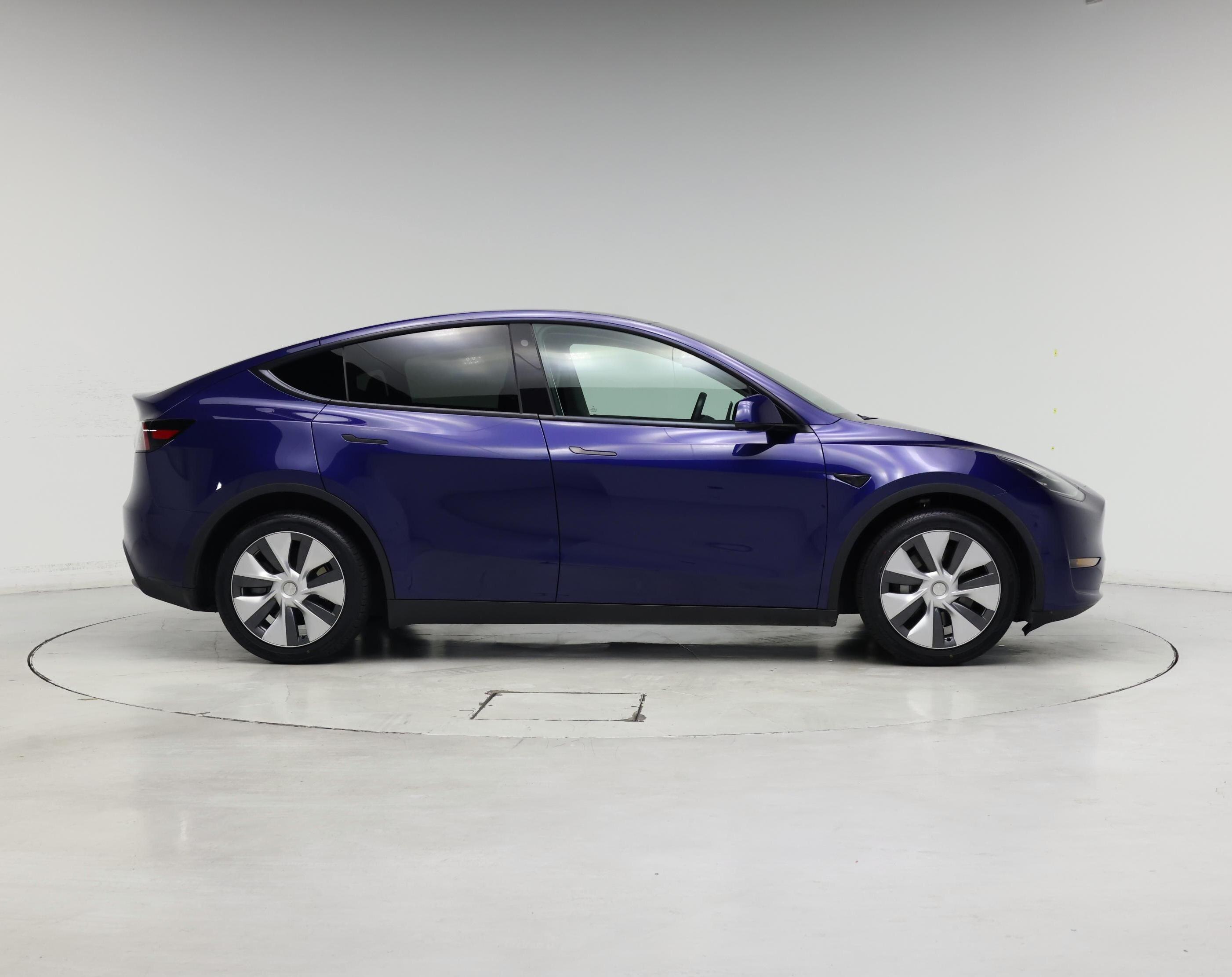 Thumbnail: 2023 Tesla Model Y - 7