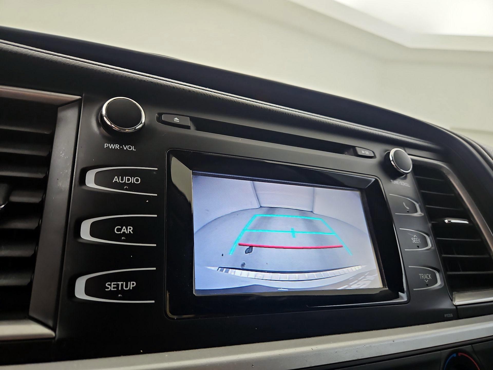 Thumbnail: 2018 Toyota Highlander - 12