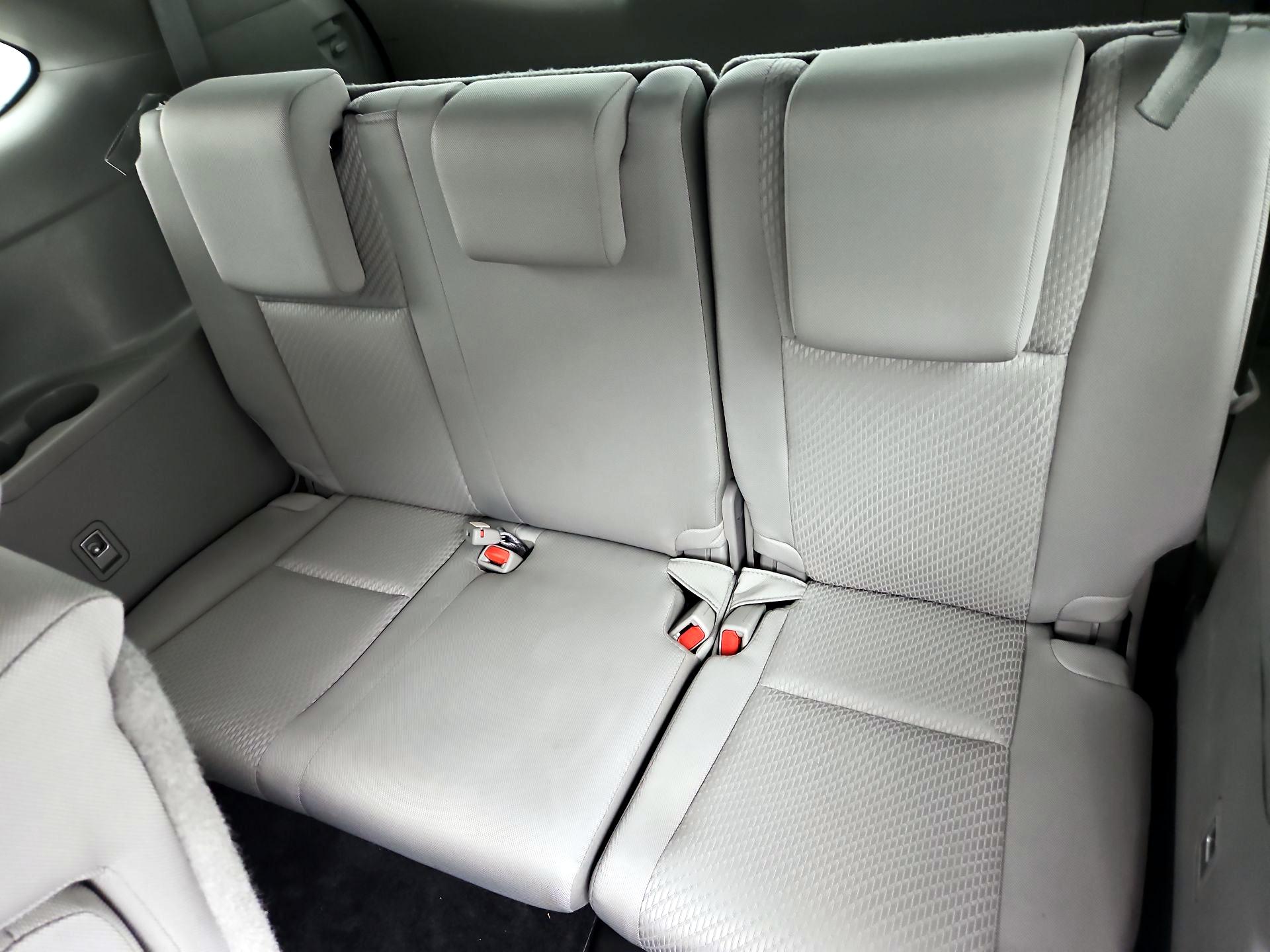 Thumbnail: 2018 Toyota Highlander - 18