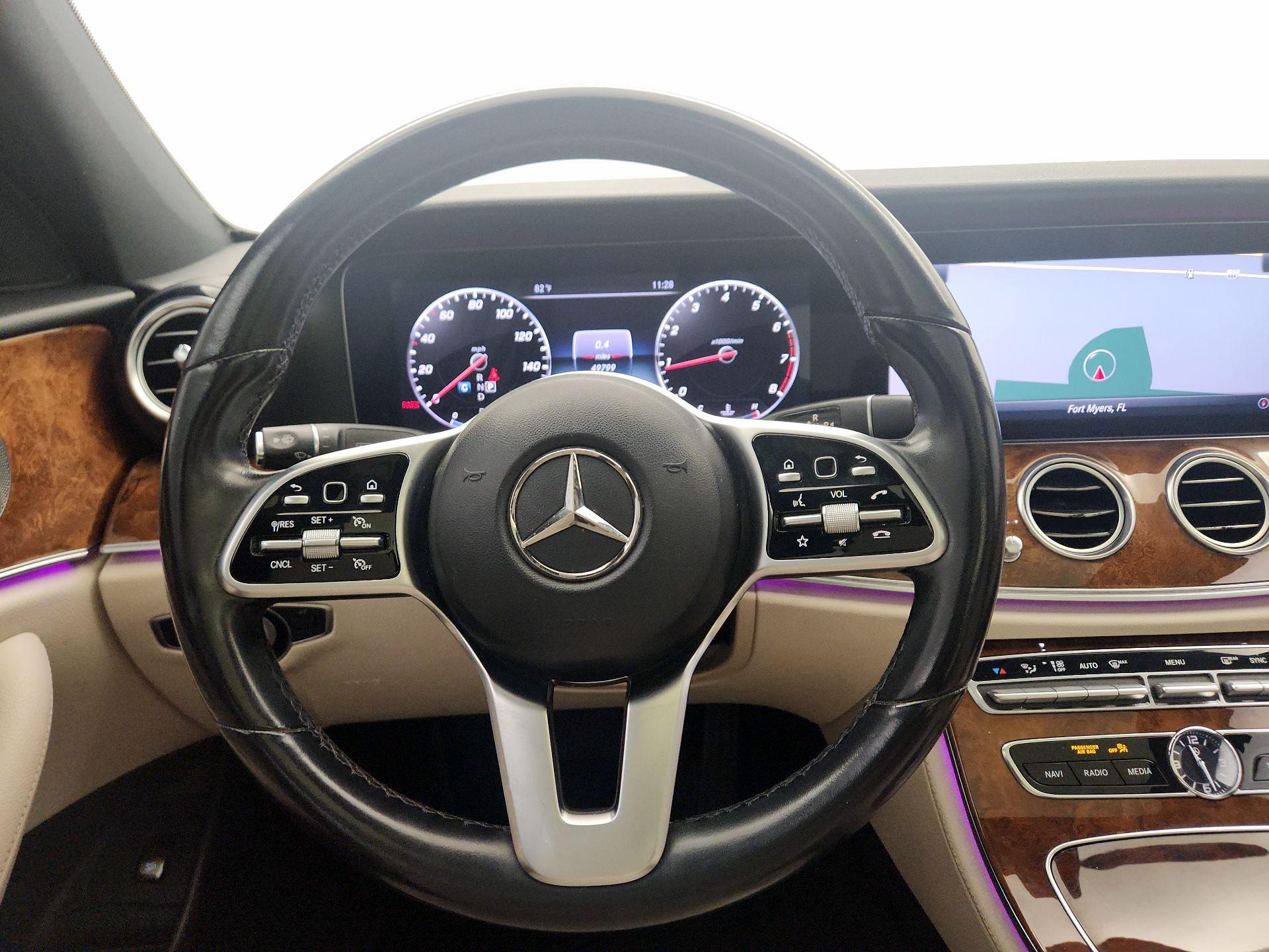 Thumbnail: 2020 Mercedes-Benz E-Class - 10