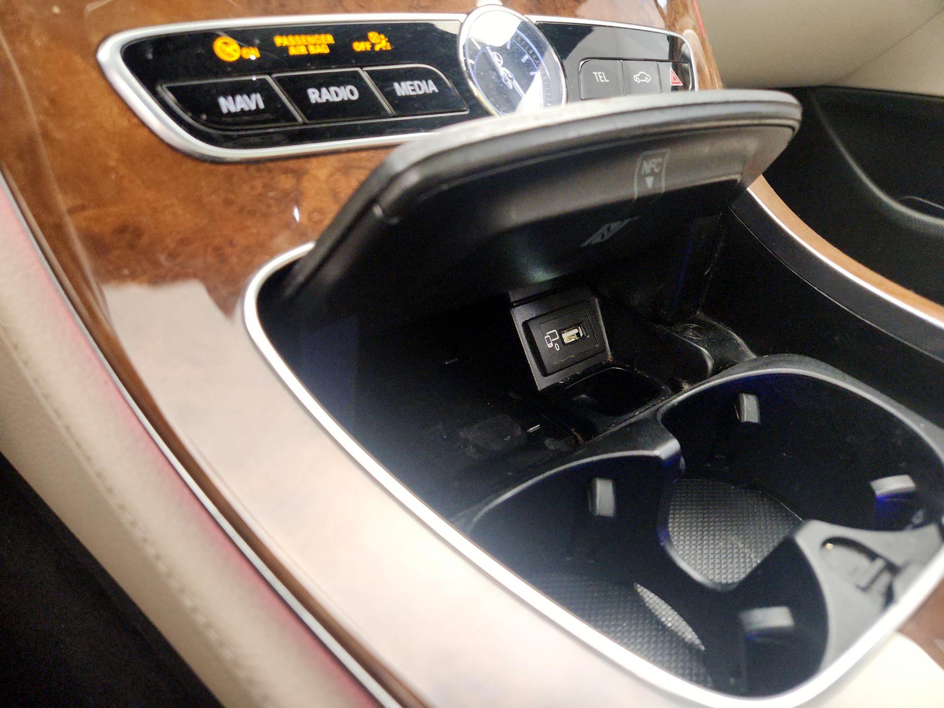 Thumbnail: 2020 Mercedes-Benz E-Class - 19
