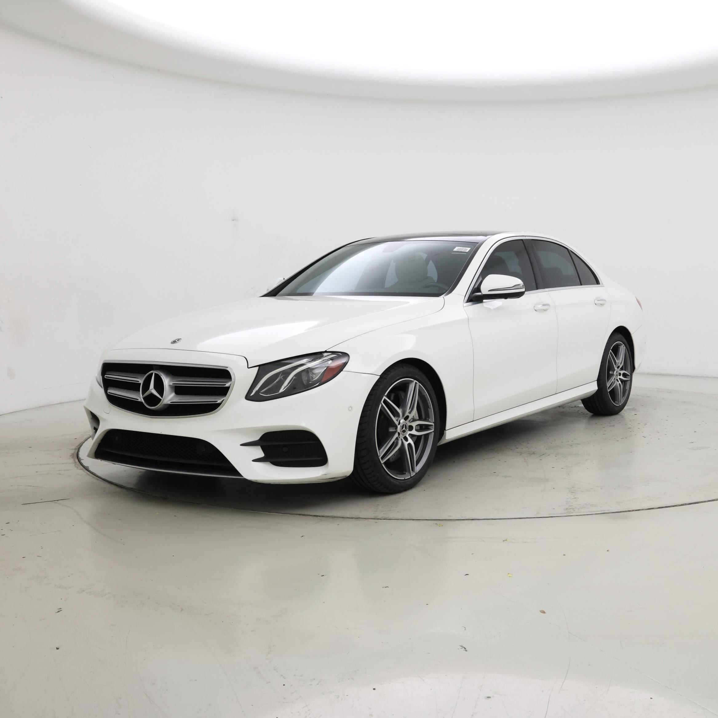 Thumbnail: 2020 Mercedes-Benz E-Class - 4