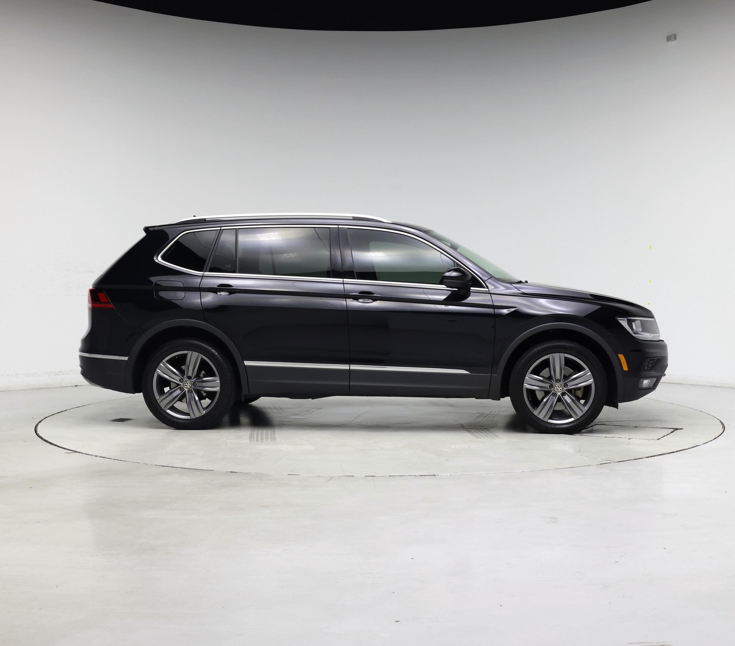 Thumbnail: 2021 Volkswagen Tiguan - 7