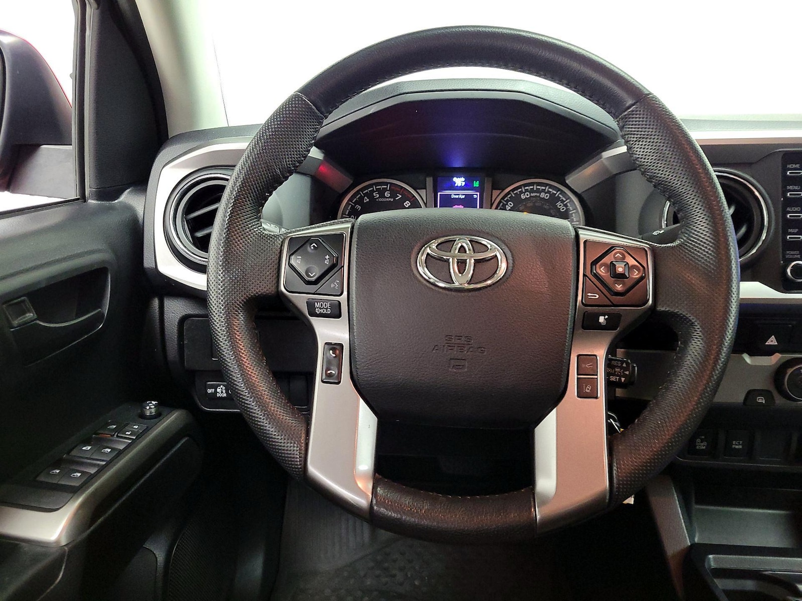 2022 Toyota Tacoma SR5 - Photo 11