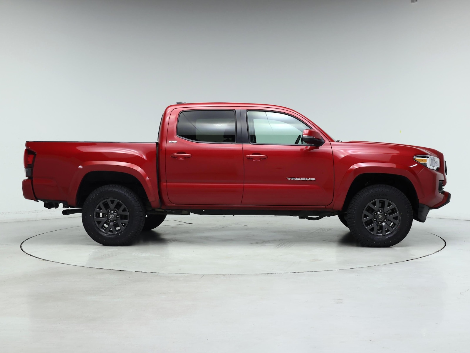2022 Toyota Tacoma SR5 - Photo 8