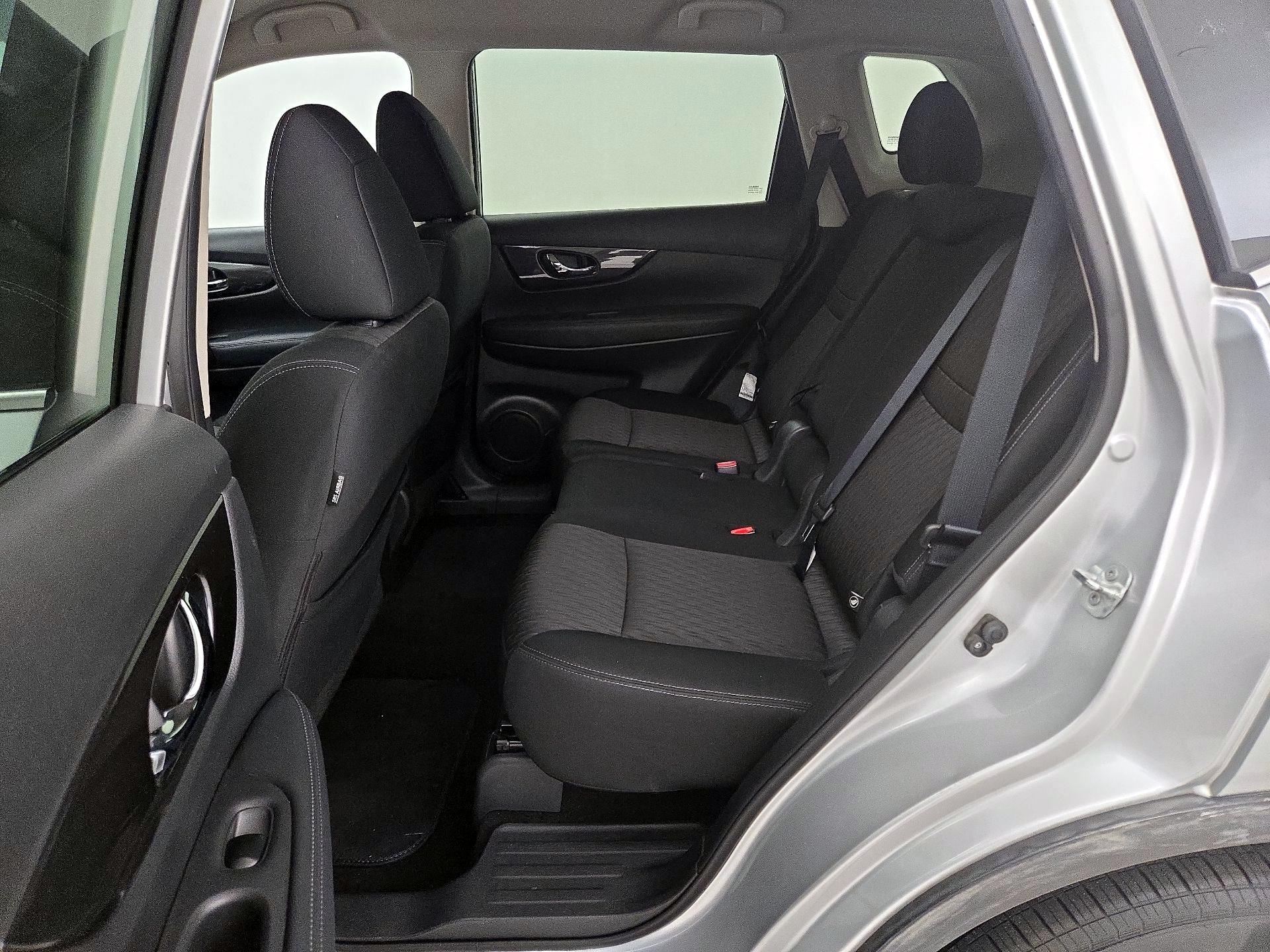 Thumbnail: 2018 Nissan Rogue - 19