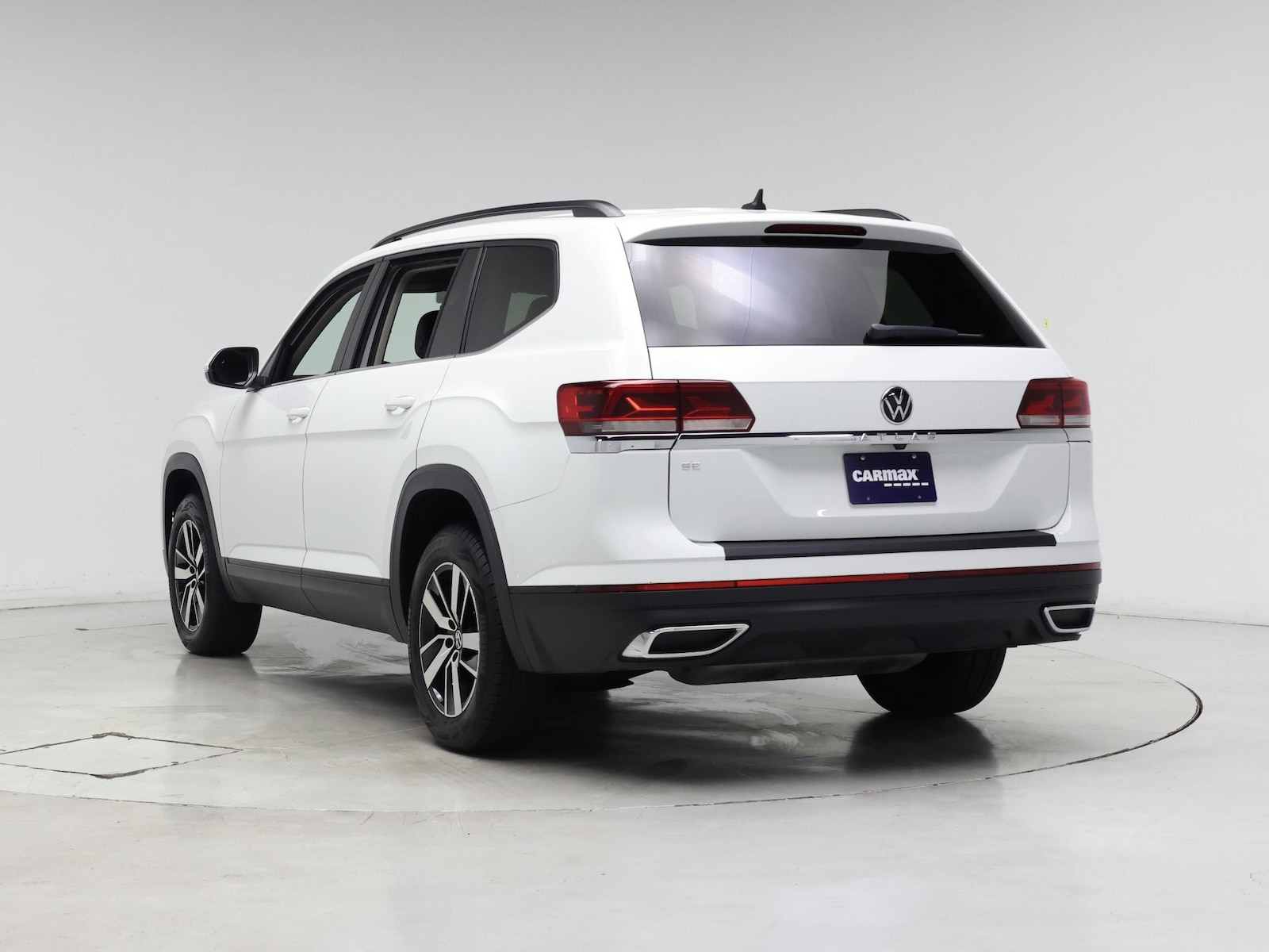 2023 Volkswagen Atlas SE - Photo 3