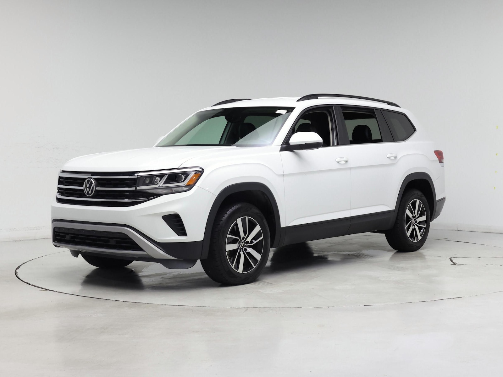 2023 Volkswagen Atlas SE - Photo 5
