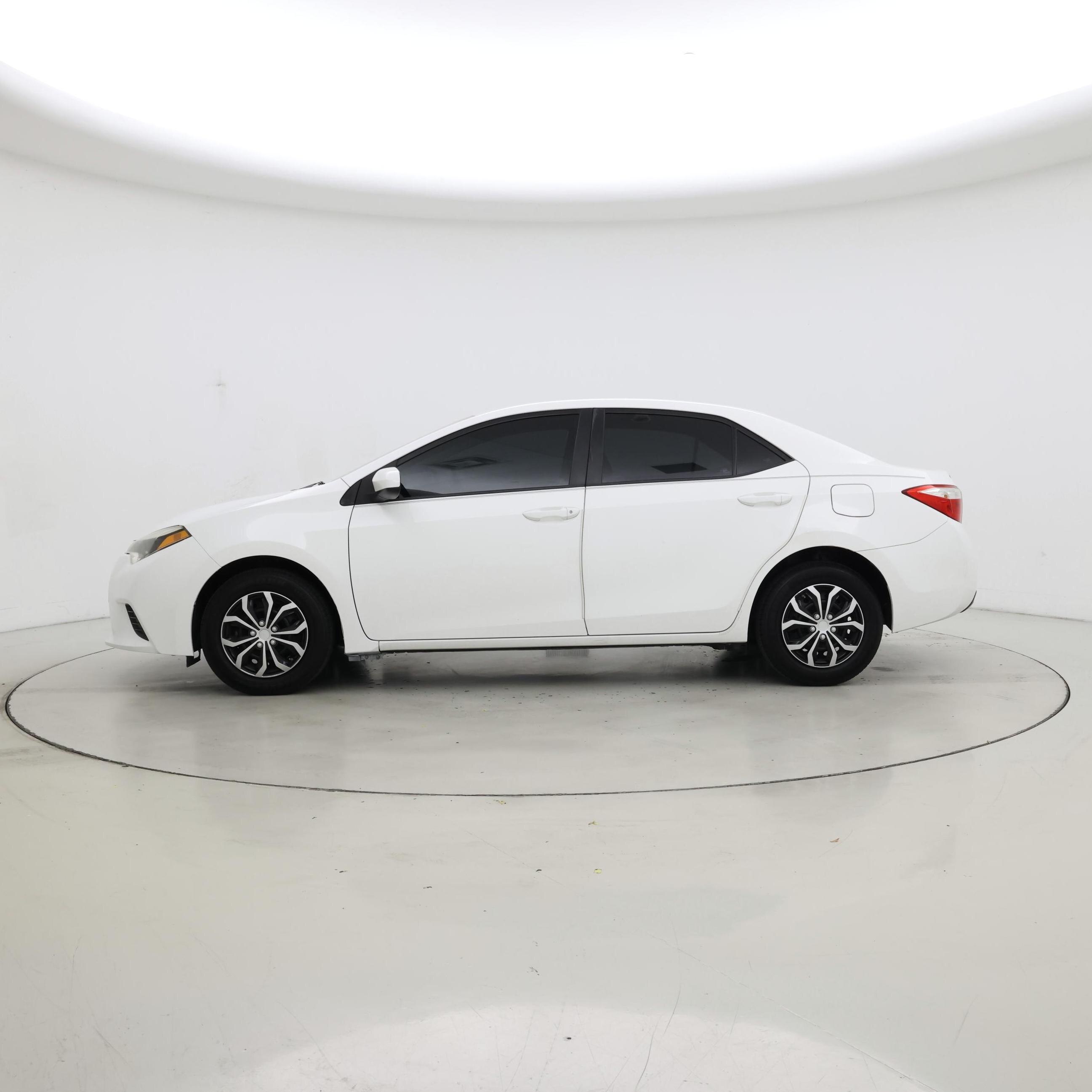 Thumbnail: 2016 Toyota Corolla - 3