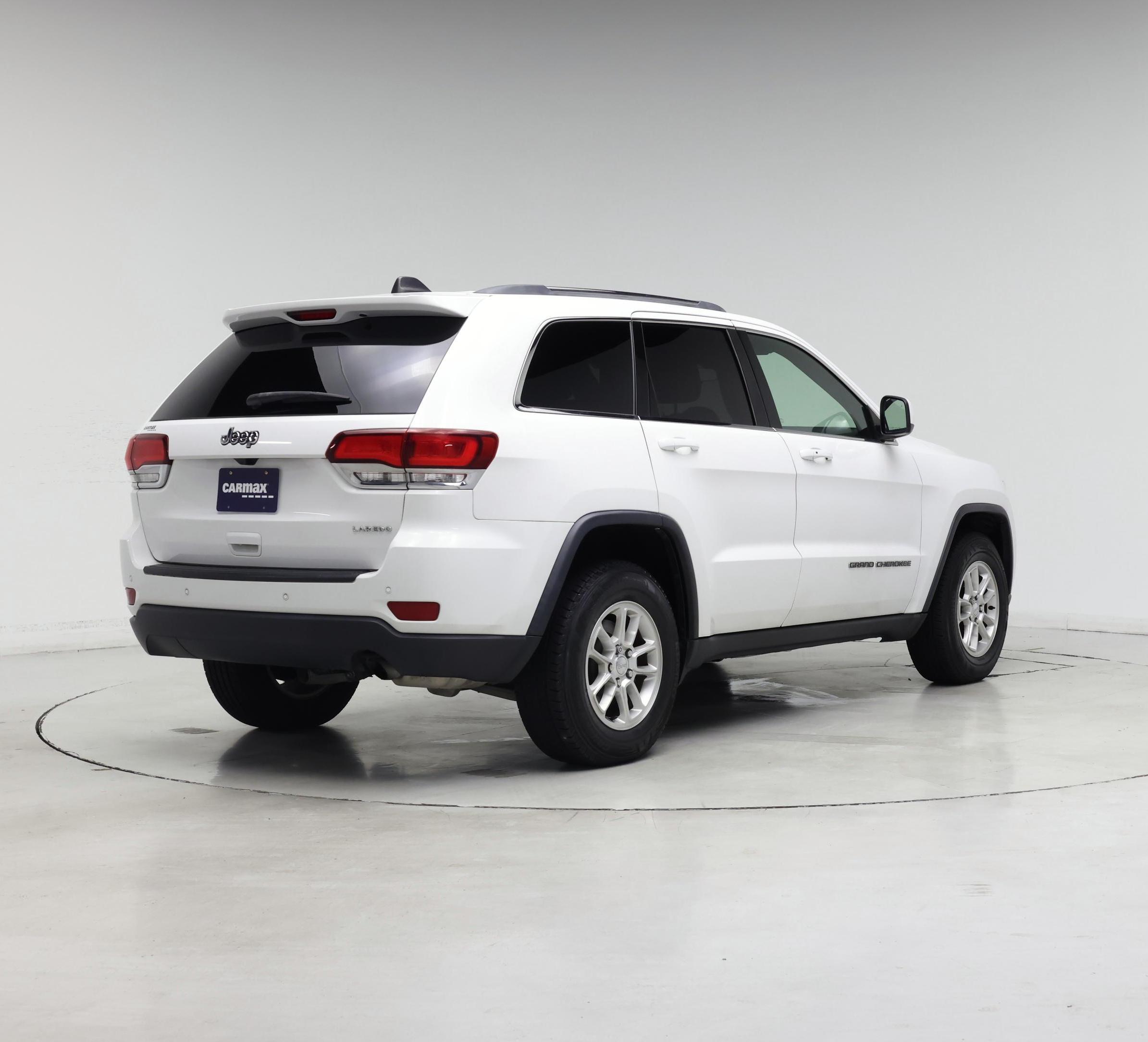 Thumbnail: 2020 Jeep Grand Cherokee - 8