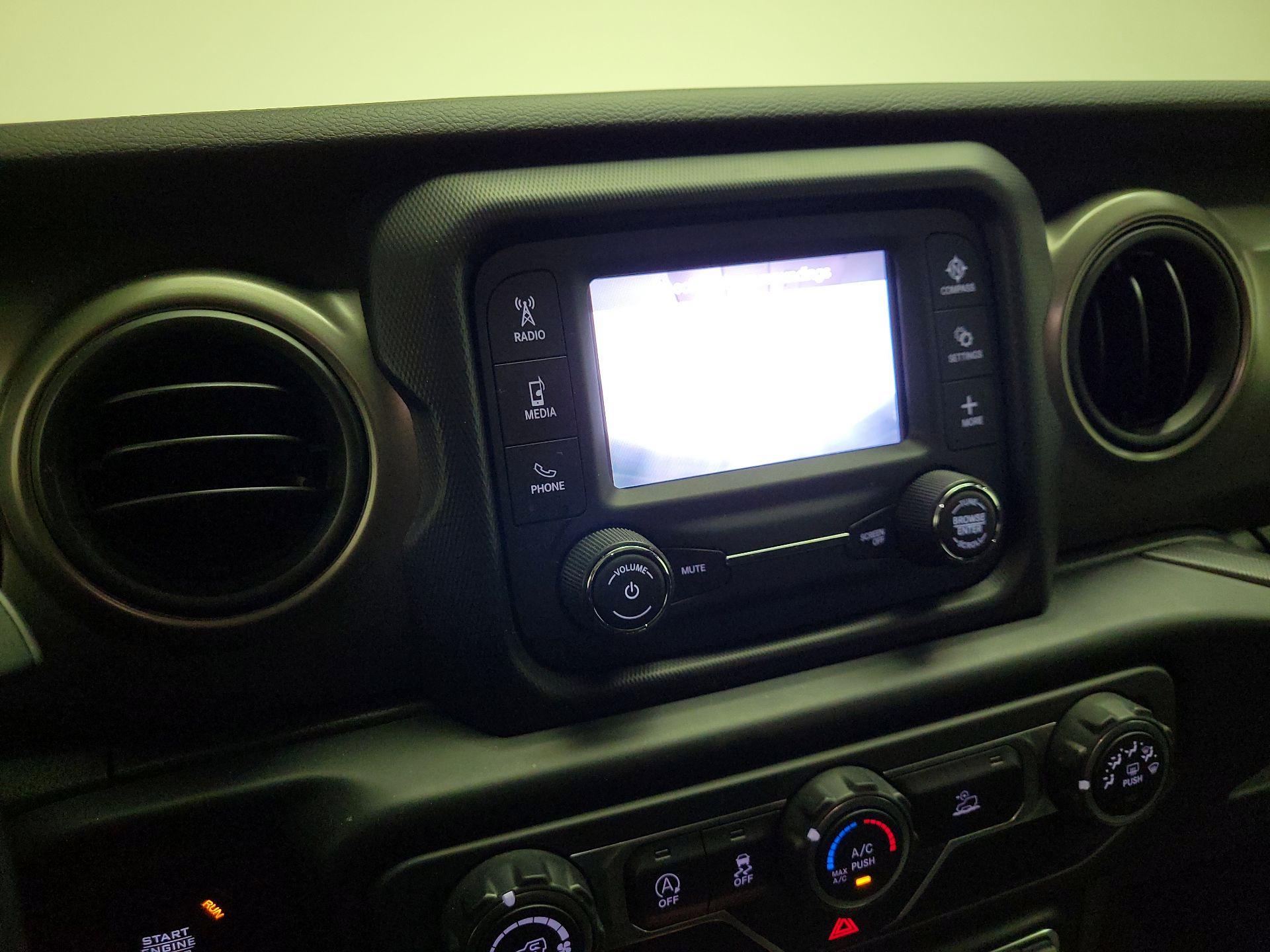 Thumbnail: 2021 Jeep Wrangler - 14