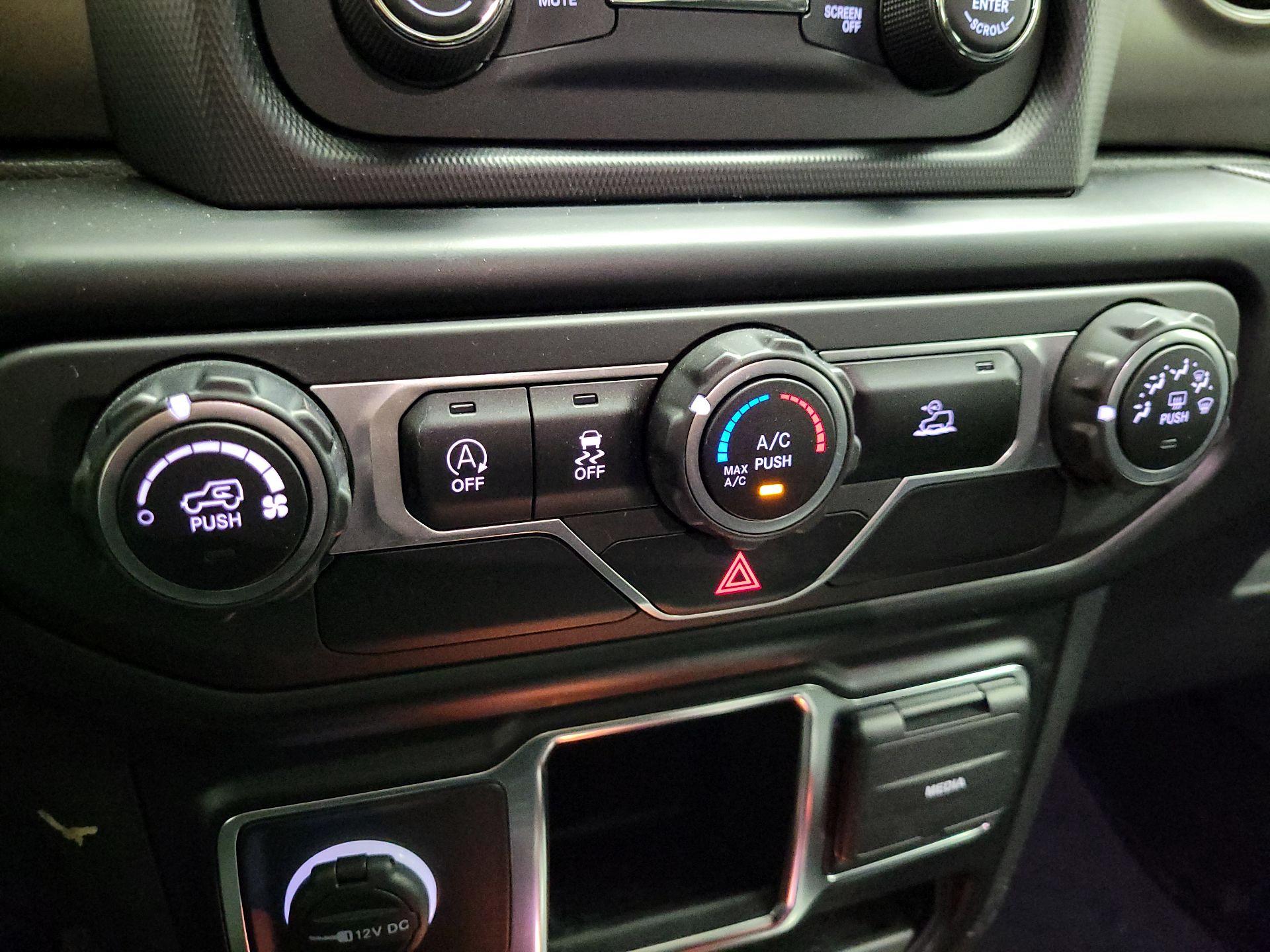 Thumbnail: 2021 Jeep Wrangler - 16