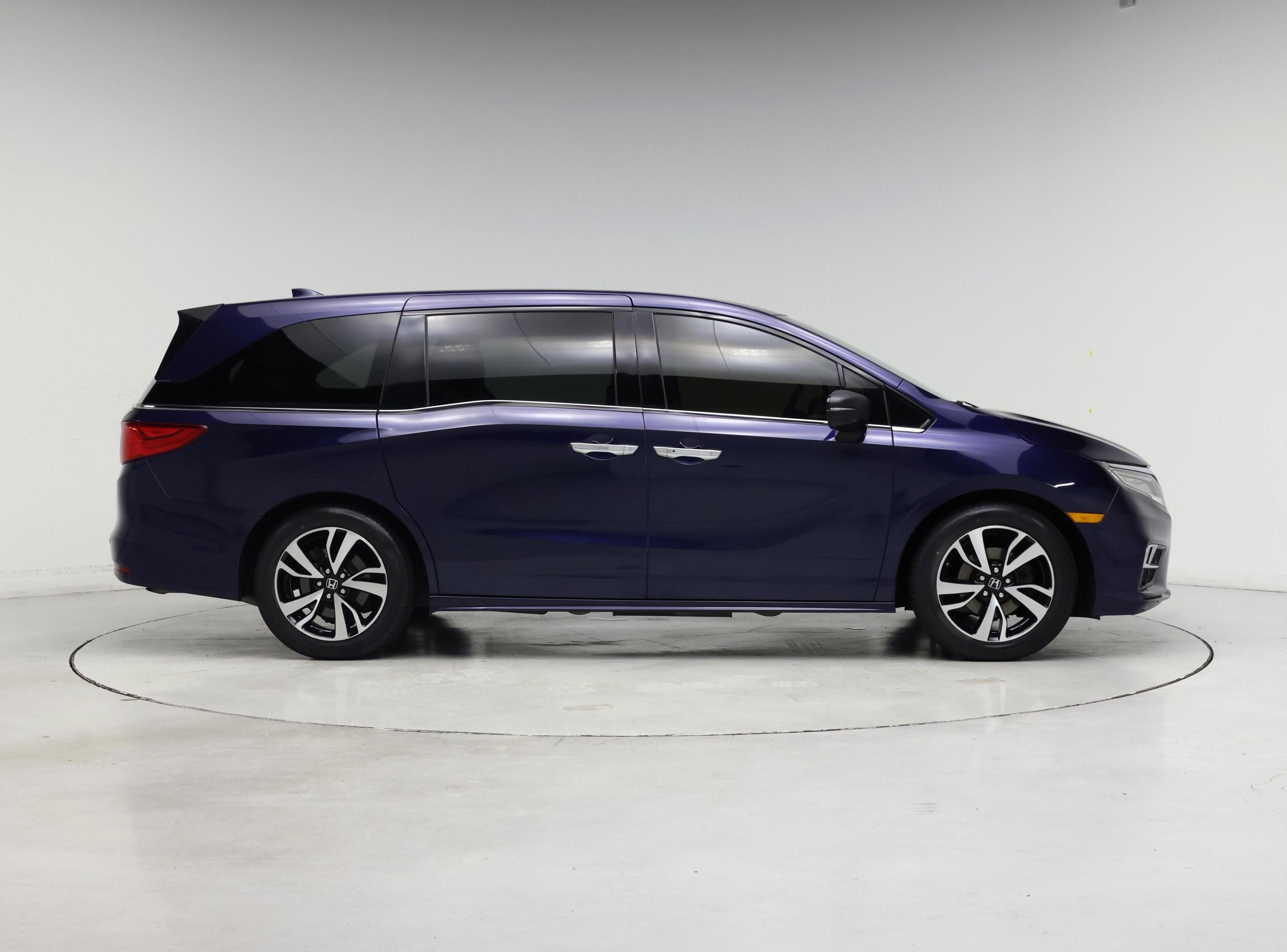 Thumbnail: 2019 Honda Odyssey - 7