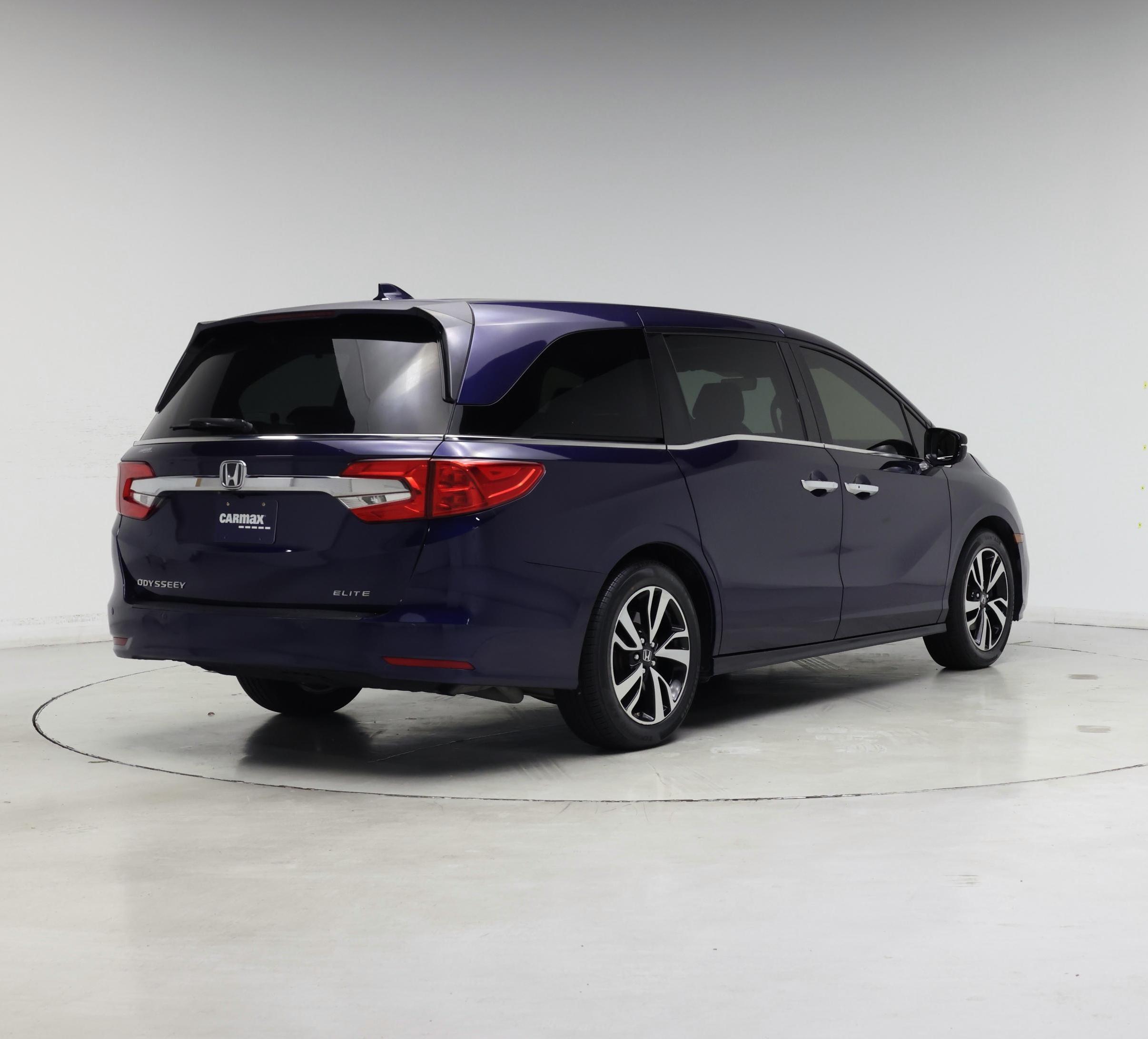Thumbnail: 2019 Honda Odyssey - 8