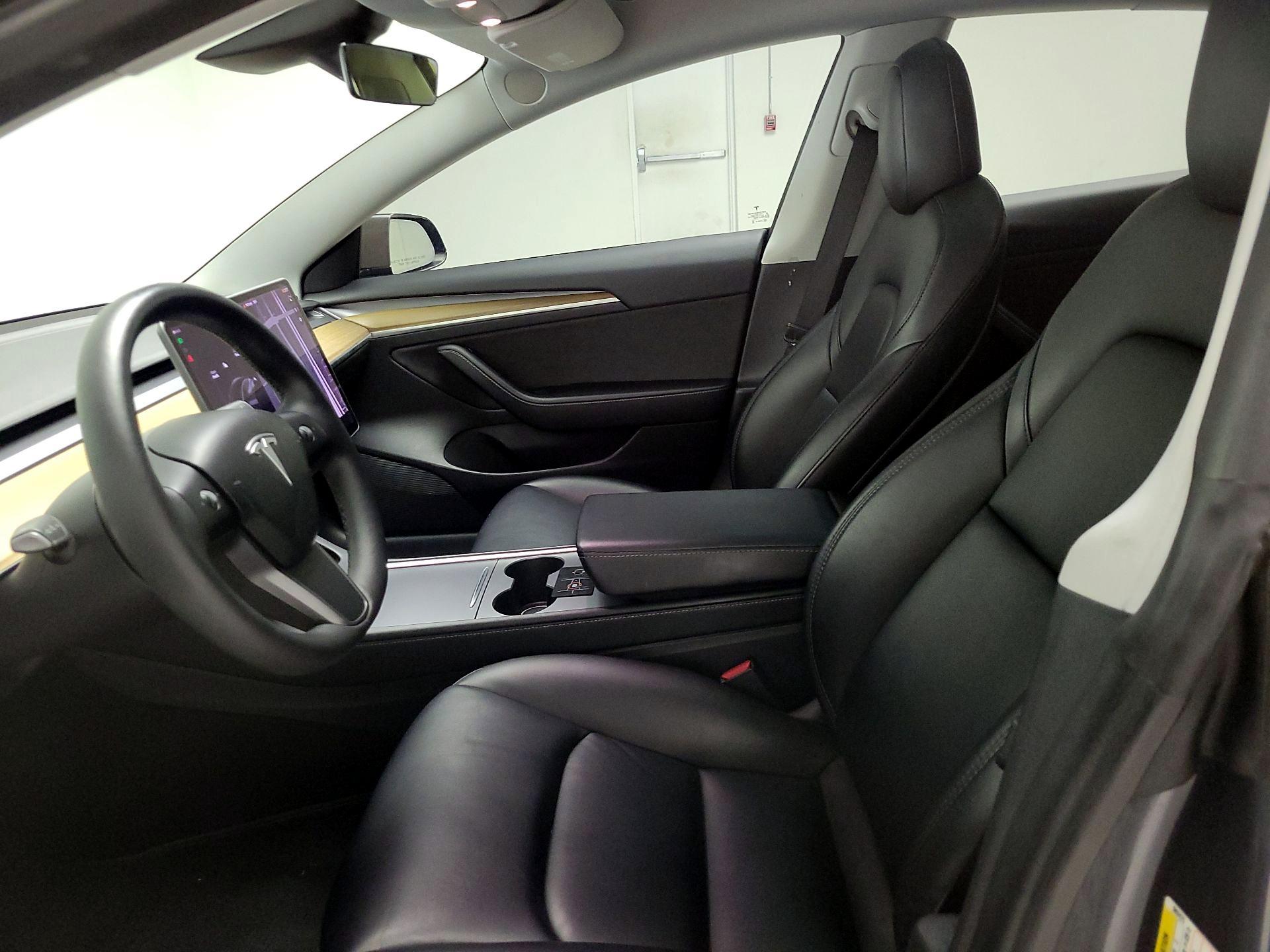 Thumbnail: 2021 Tesla Model 3 - 11