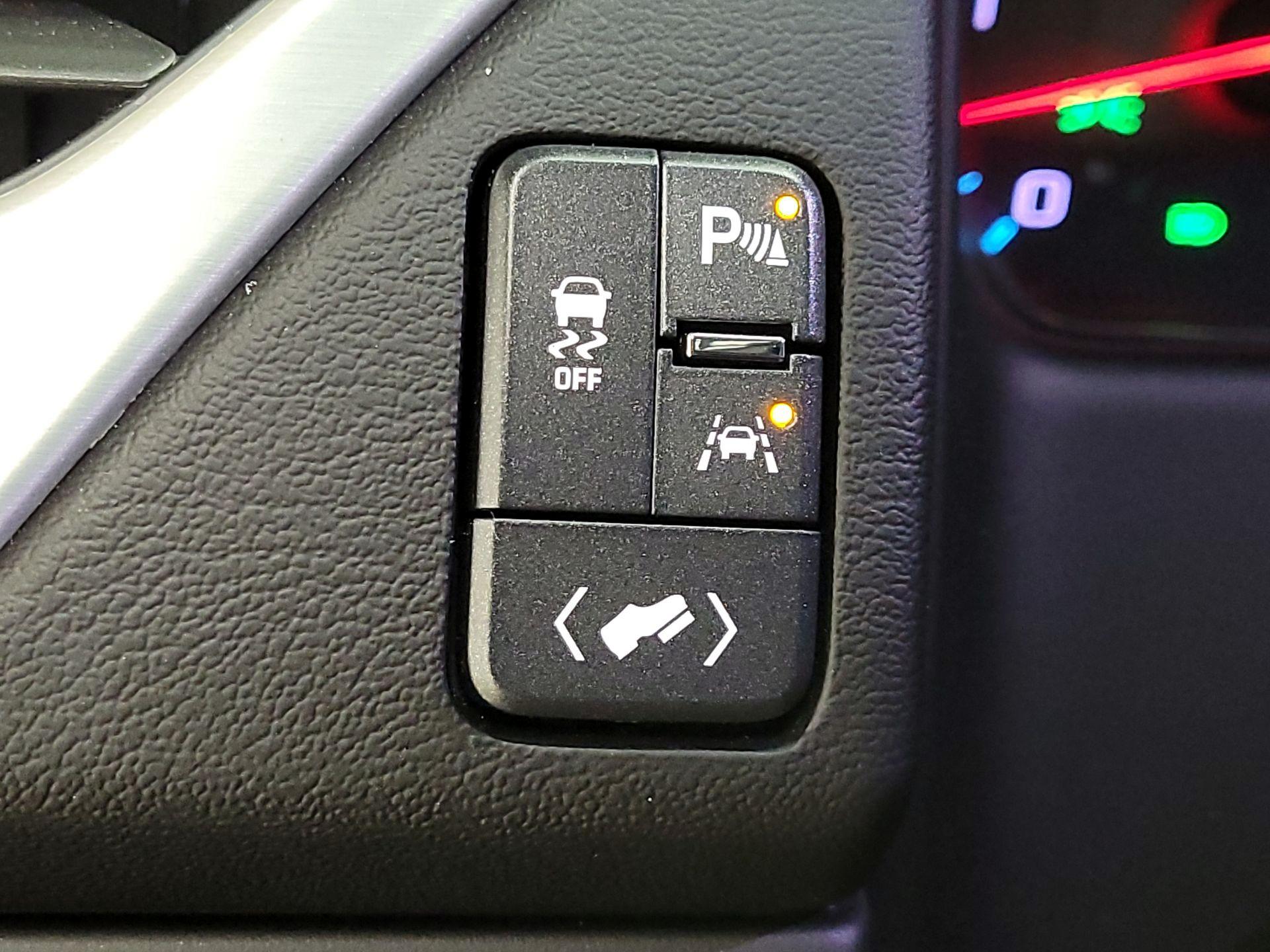 Thumbnail: 2019 GMC Yukon - 13