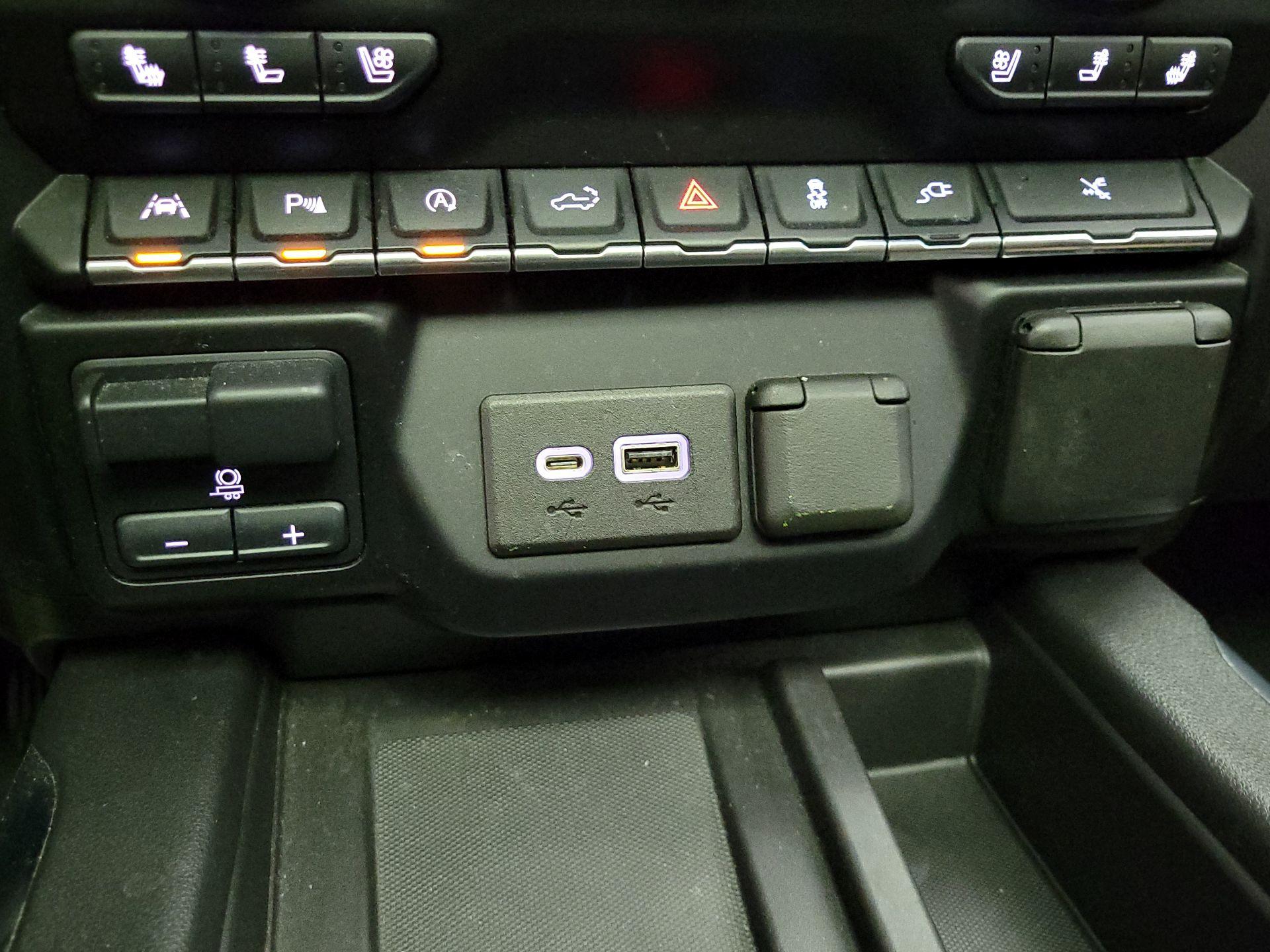 Thumbnail: 2021 Chevrolet Silverado 1500 - 18