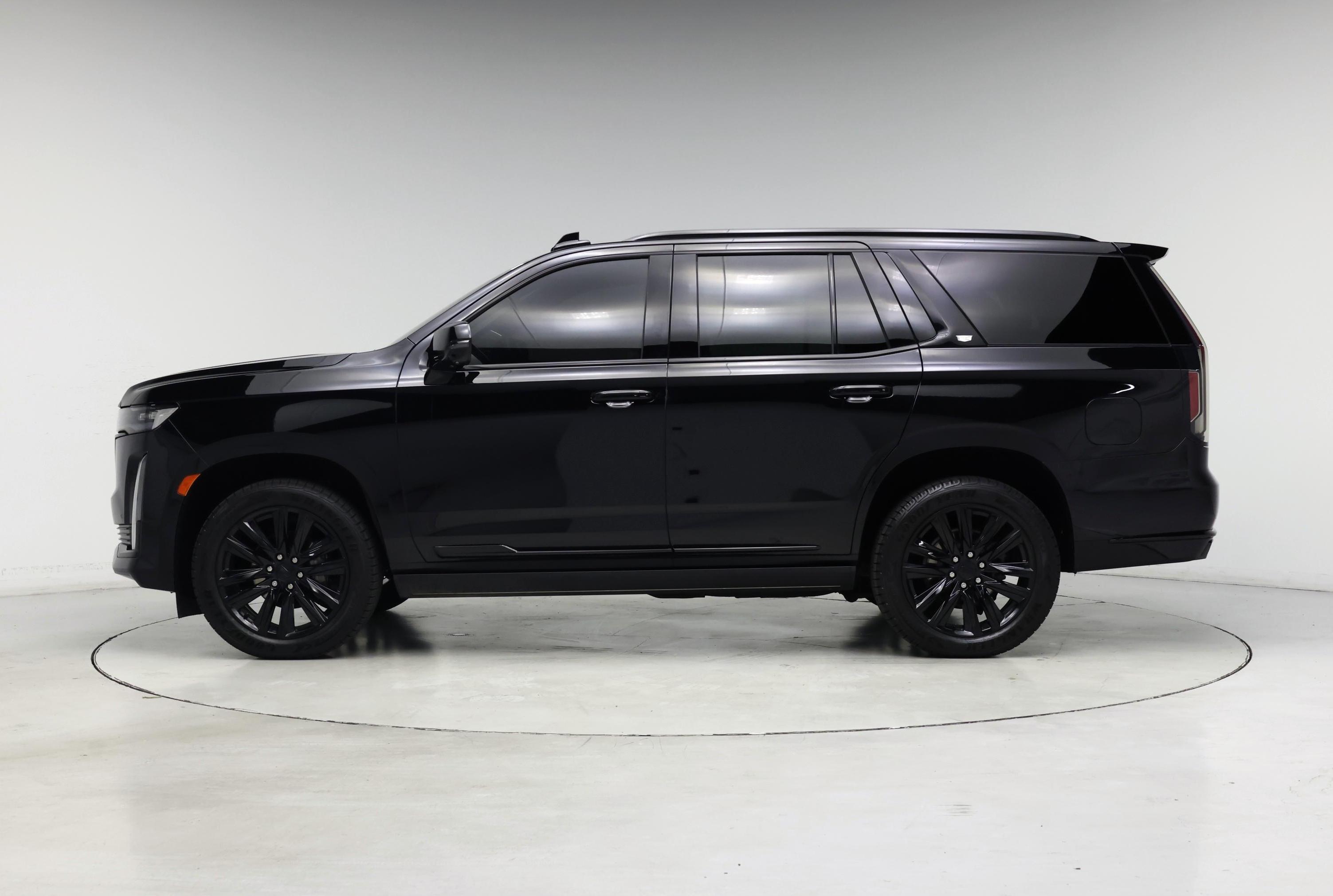 Thumbnail: 2022 Cadillac Escalade - 3
