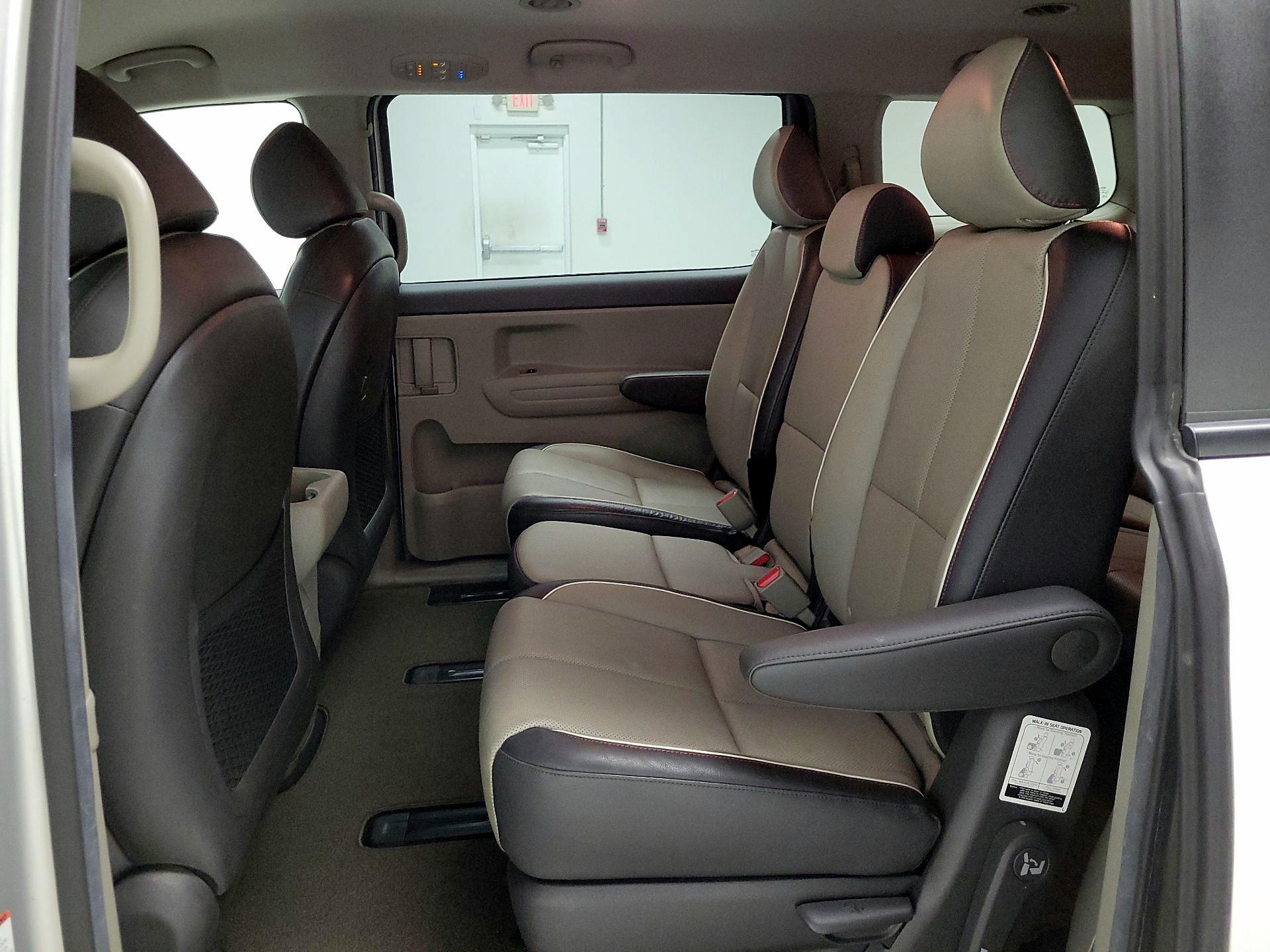 Thumbnail: 2016 Kia Sedona - 19