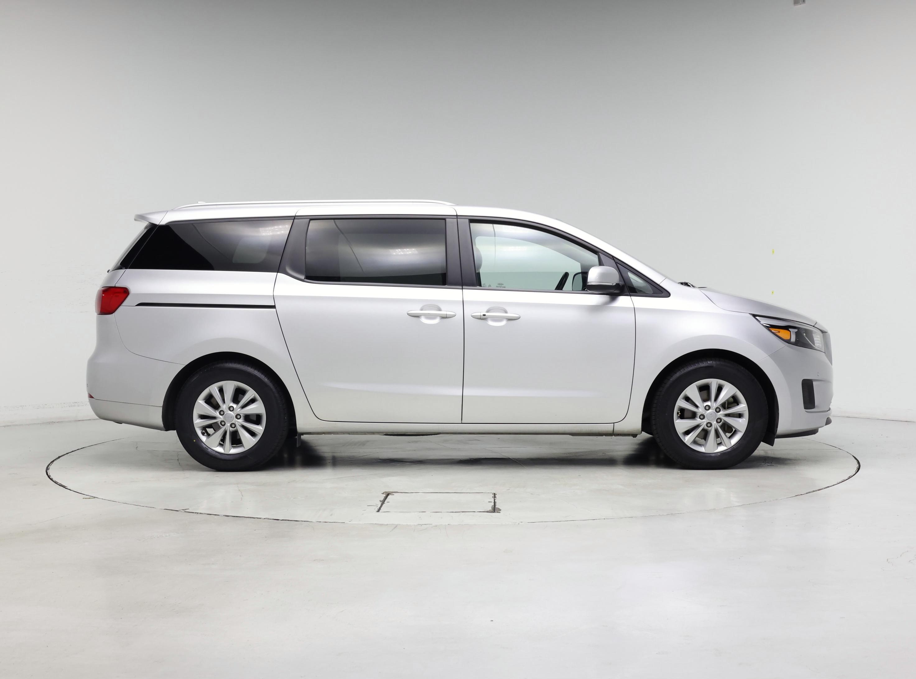 Thumbnail: 2016 Kia Sedona - 7