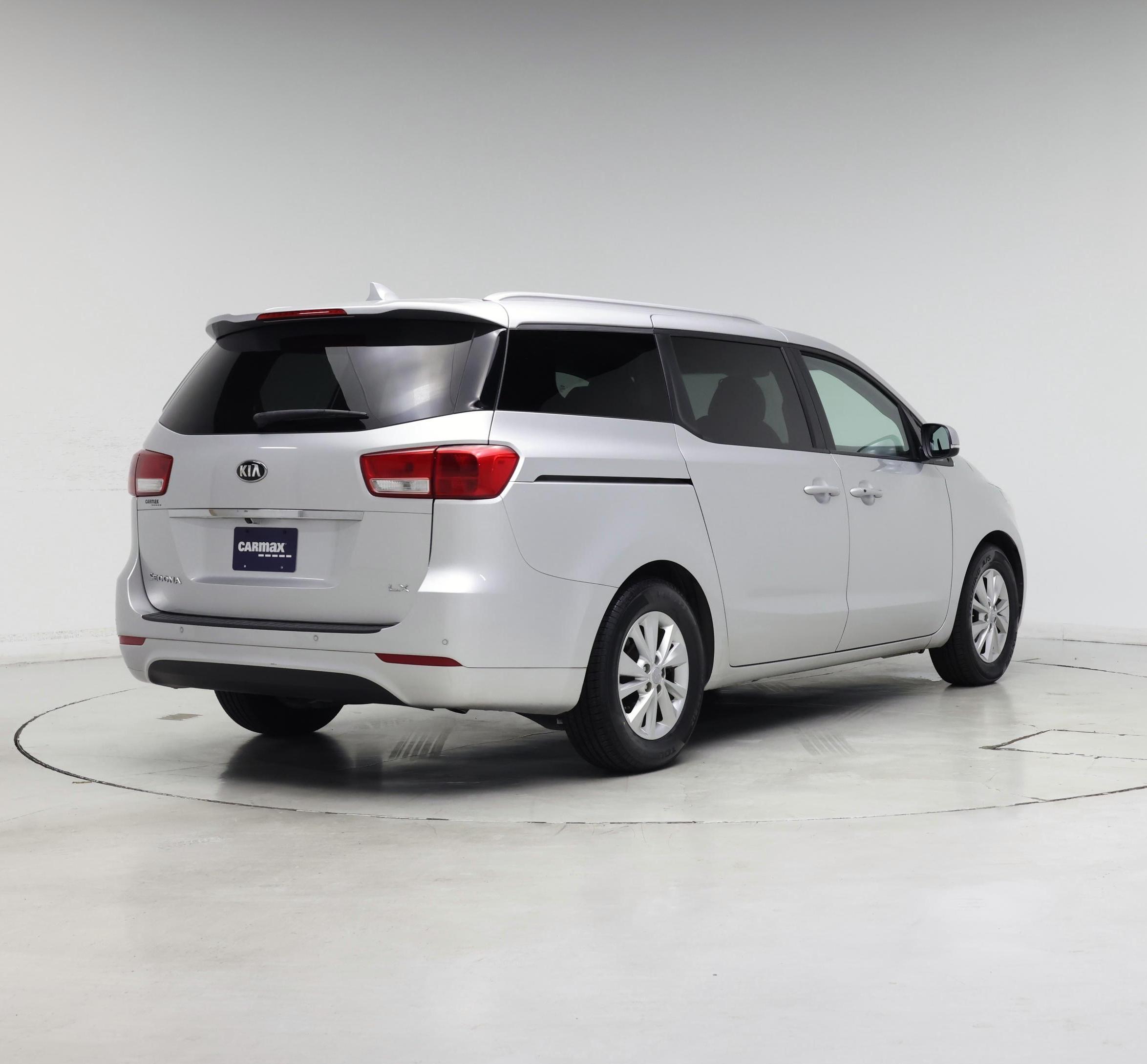 Thumbnail: 2016 Kia Sedona - 8