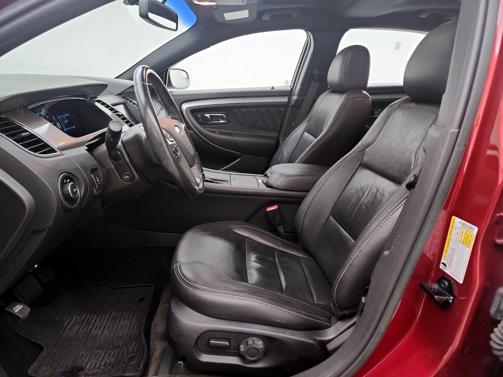 2015 Ford Taurus SEL - Photo 12