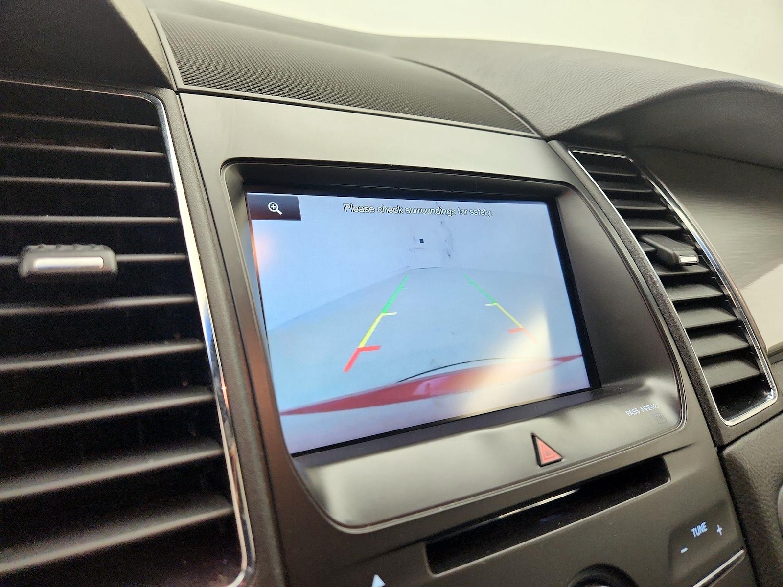 2015 Ford Taurus SEL - Photo 16