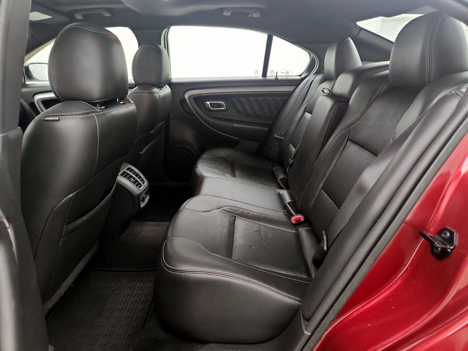 2015 Ford Taurus SEL - Photo 22