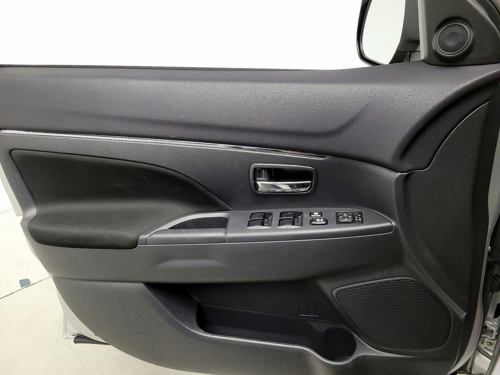 2023 Mitsubishi Outlander Sport ES - Photo 13