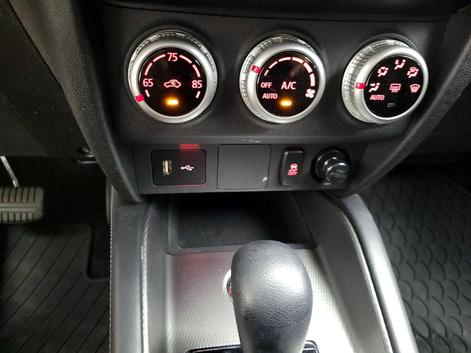 2023 Mitsubishi Outlander Sport ES - Photo 18