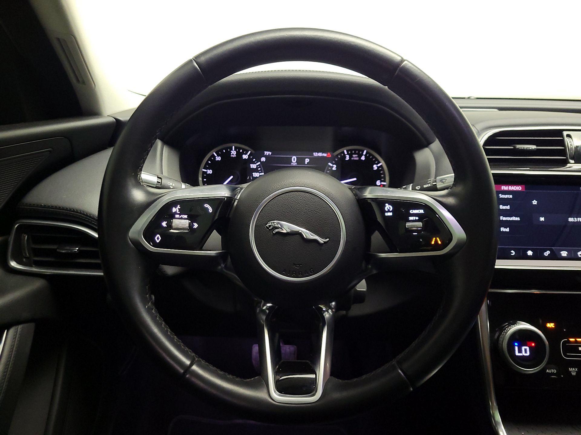 Thumbnail: 2020 Jaguar XE - 10