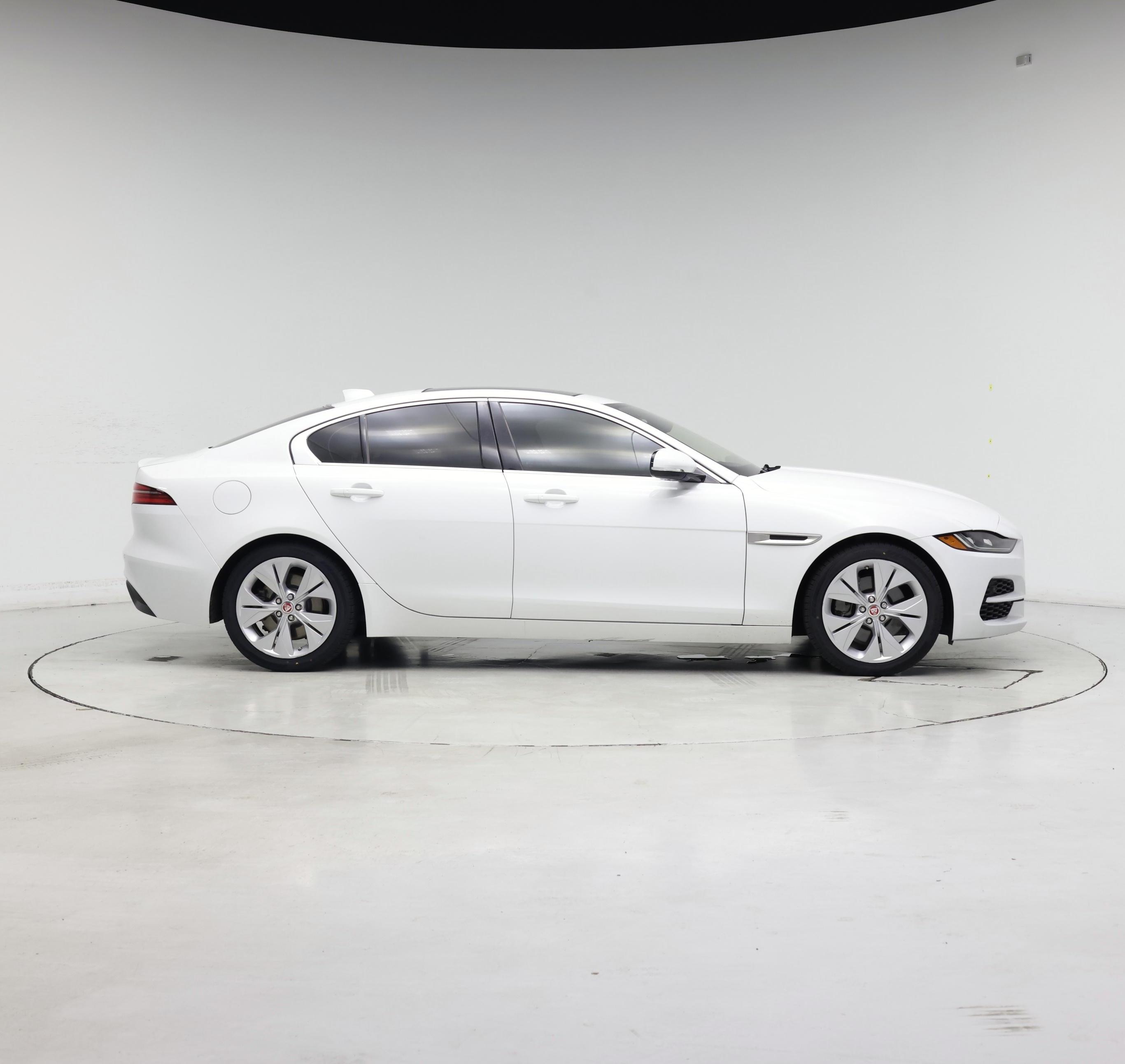 Thumbnail: 2020 Jaguar XE - 7