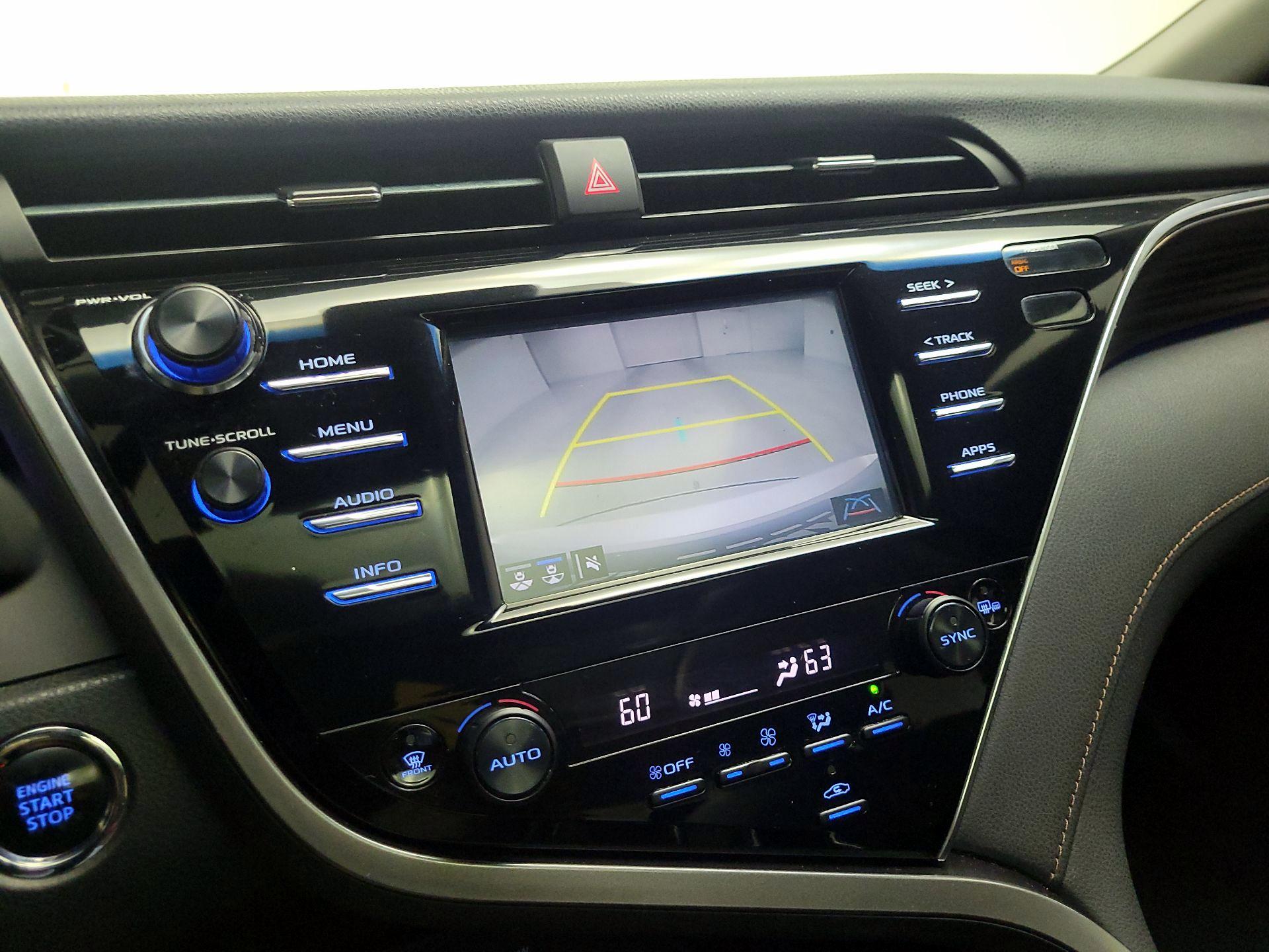Thumbnail: 2018 Toyota Camry - 14