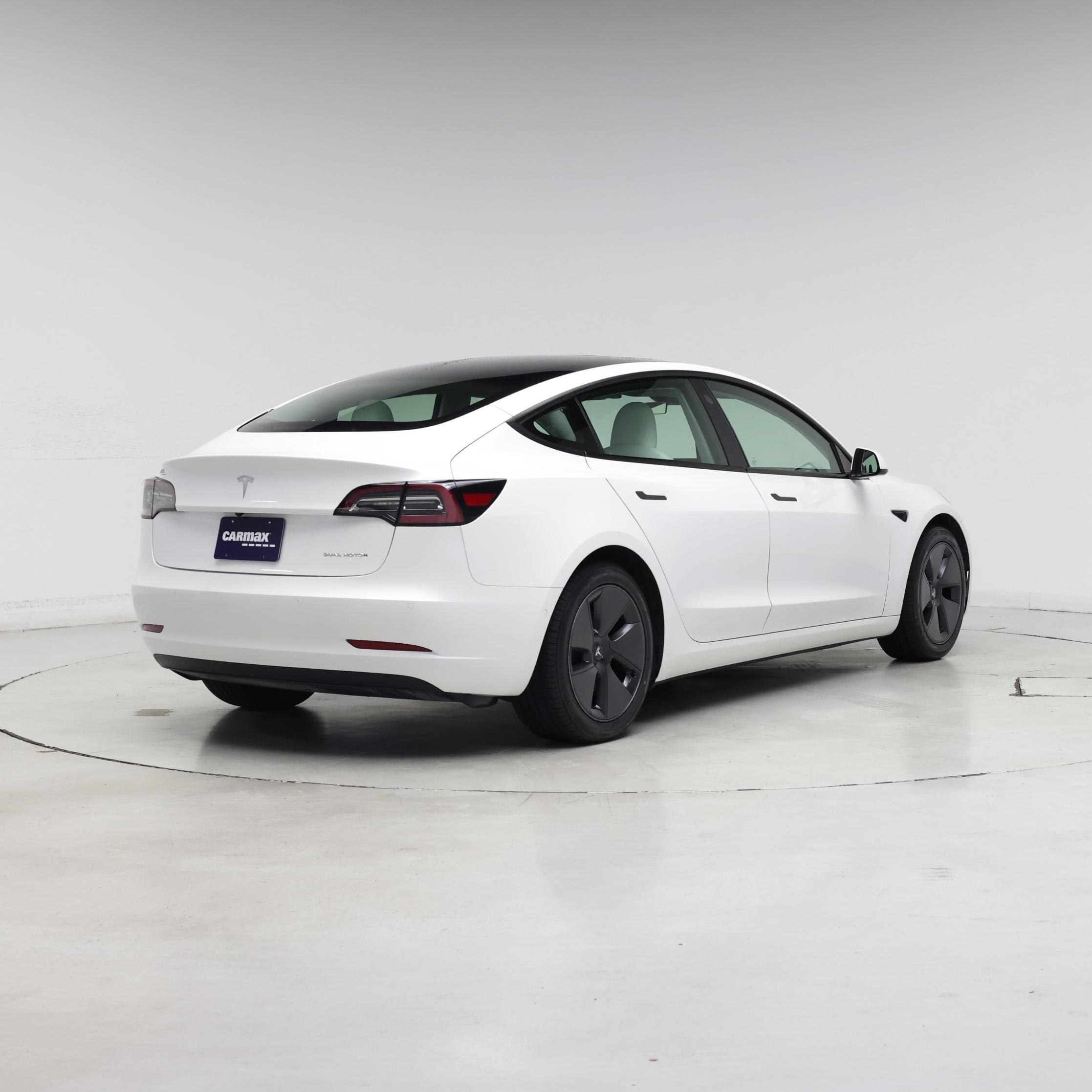Thumbnail: 2021 Tesla Model 3 - 8