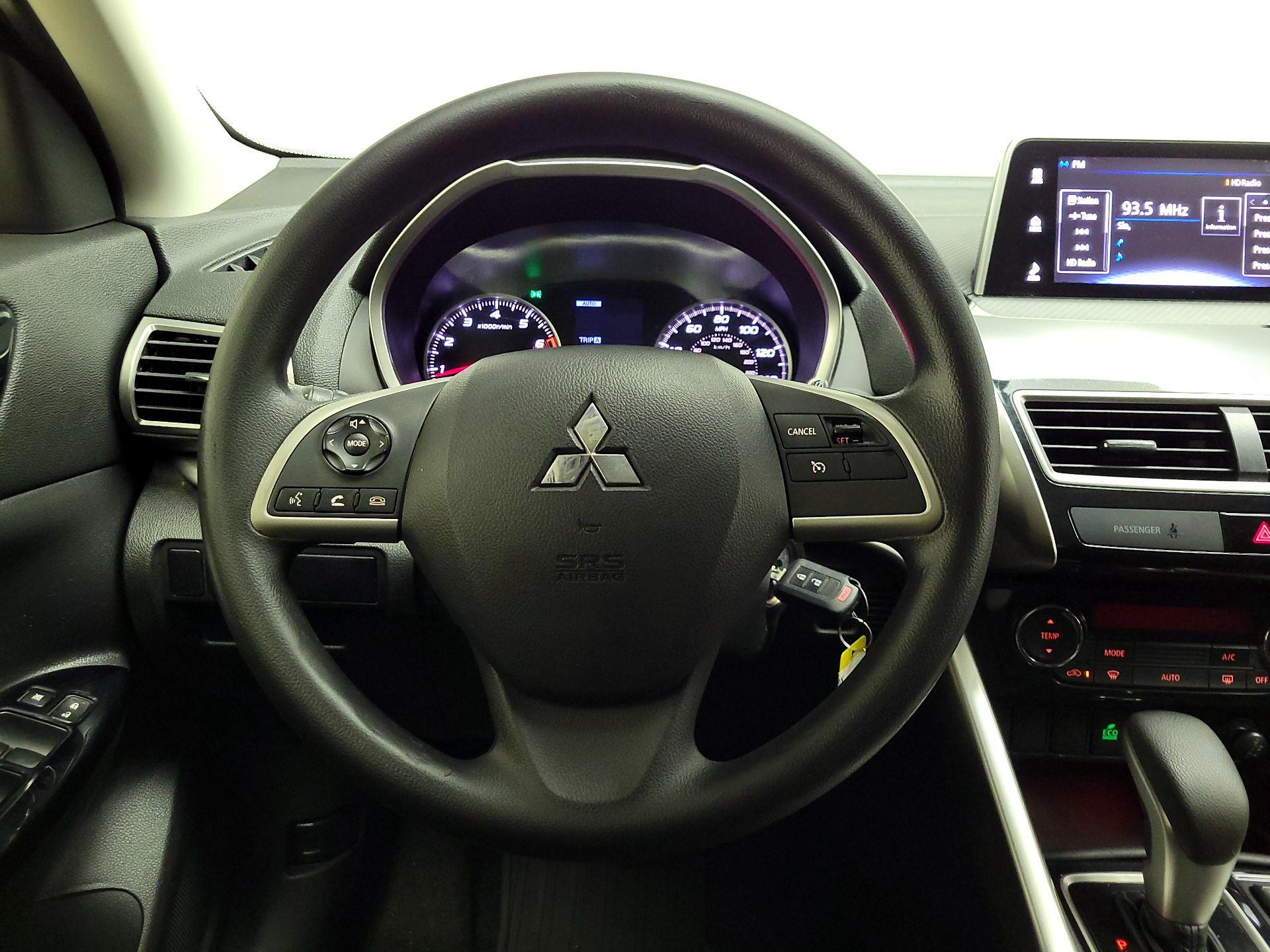 Thumbnail: 2020 Mitsubishi Eclipse Cross - 10