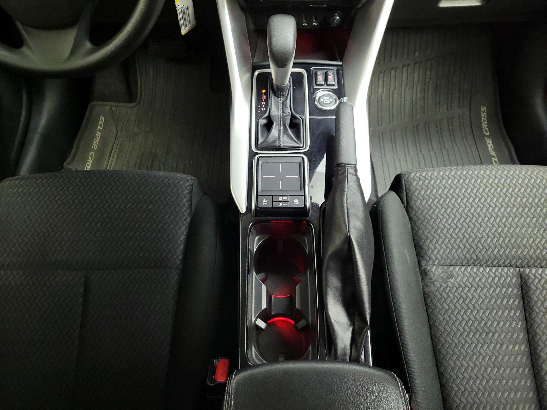 Thumbnail: 2020 Mitsubishi Eclipse Cross - 17