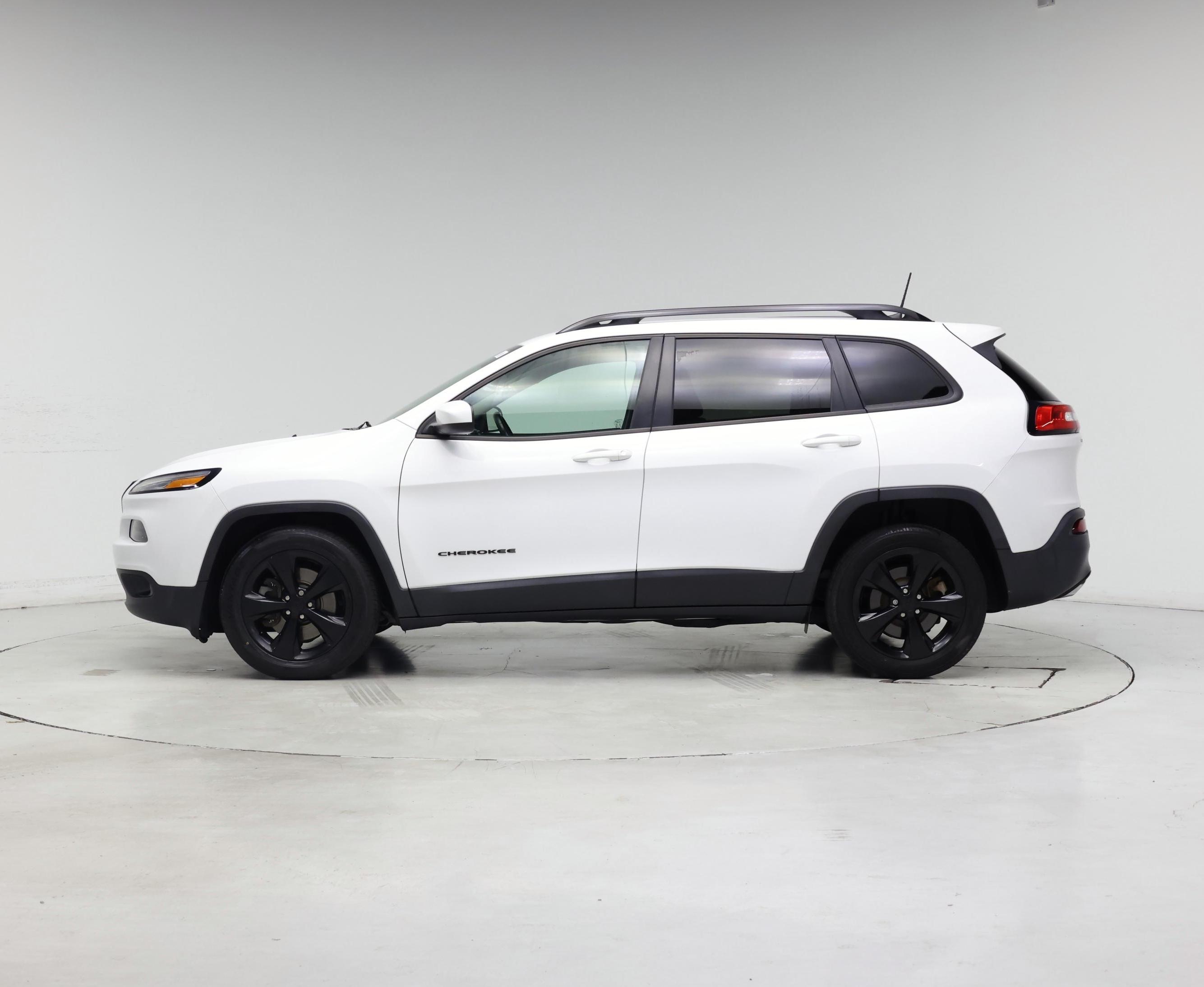 Thumbnail: 2018 Jeep Cherokee - 3