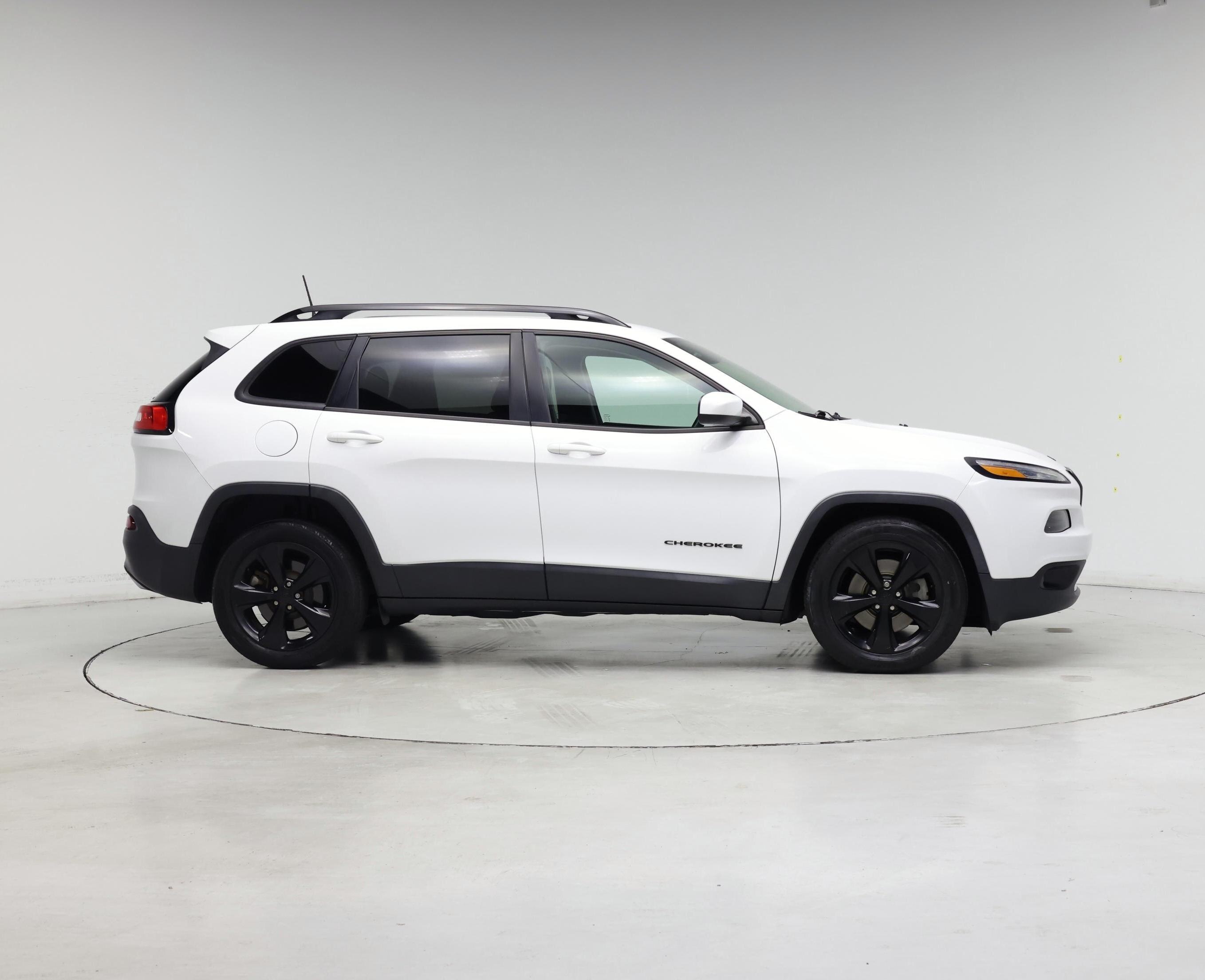 Thumbnail: 2018 Jeep Cherokee - 7