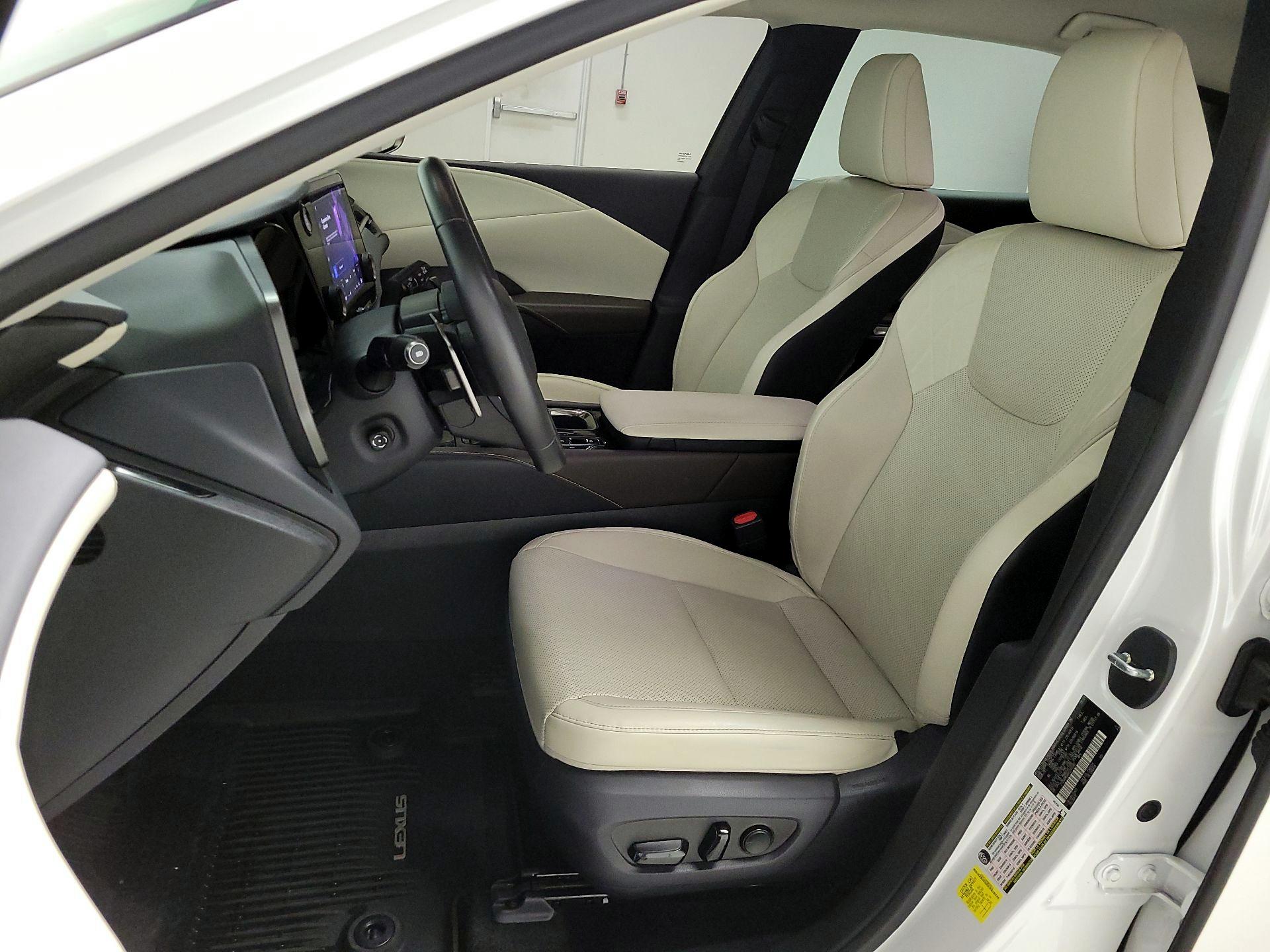 Thumbnail: 2024 Lexus RX - 11