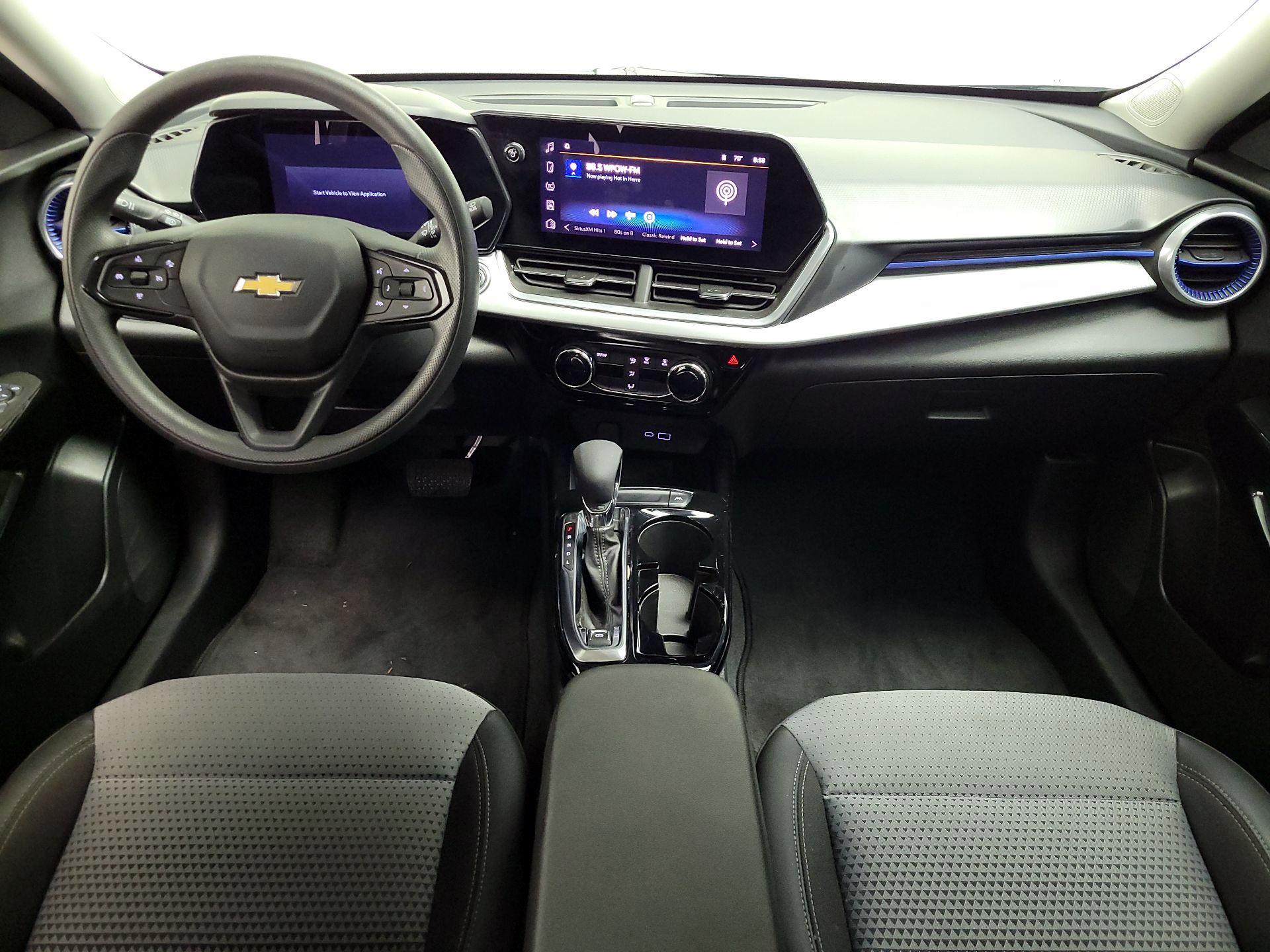 Thumbnail: 2024 Chevrolet Trax - 9
