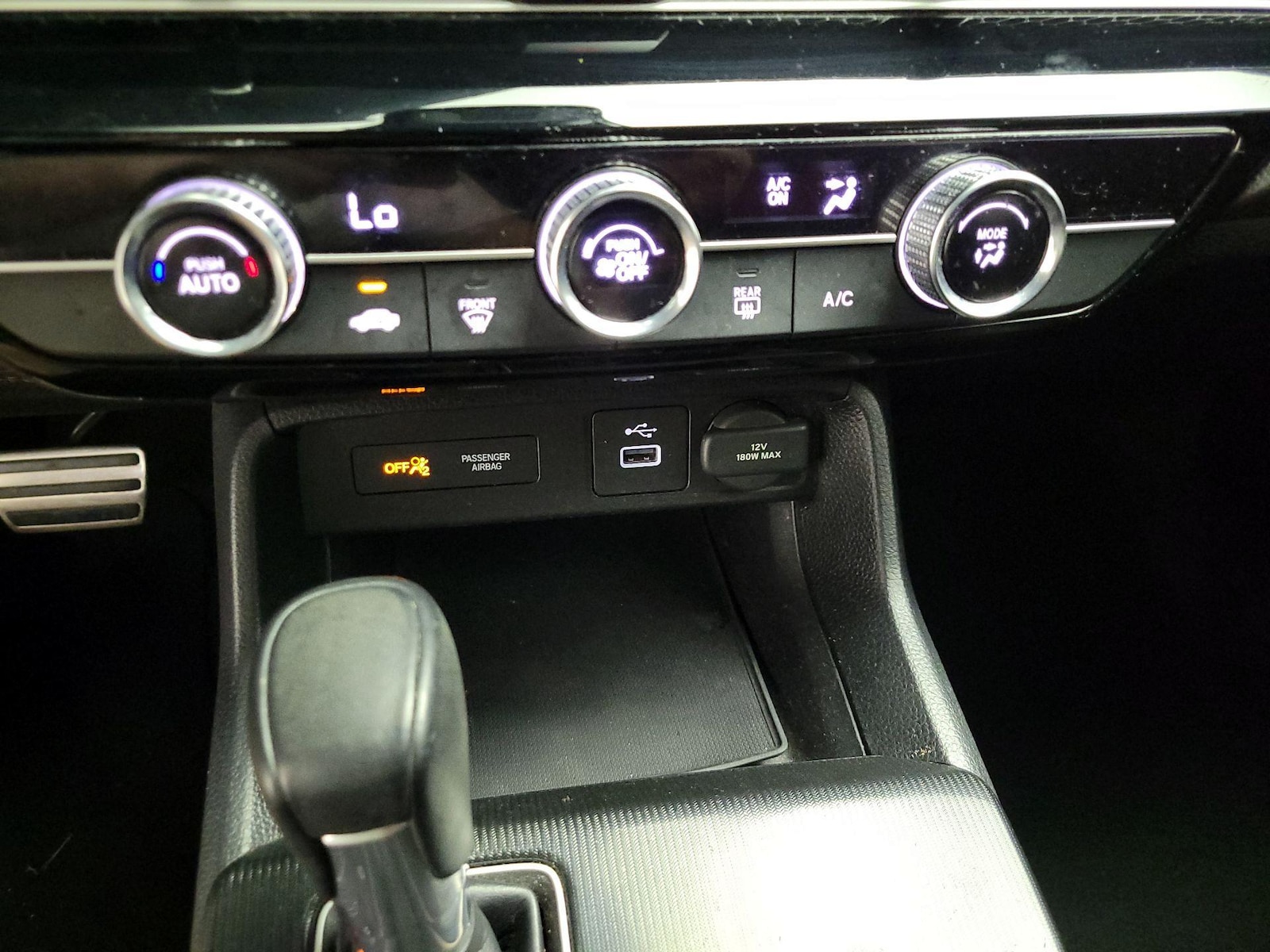 2024 Honda Civic Hatchback Sport - Photo 17