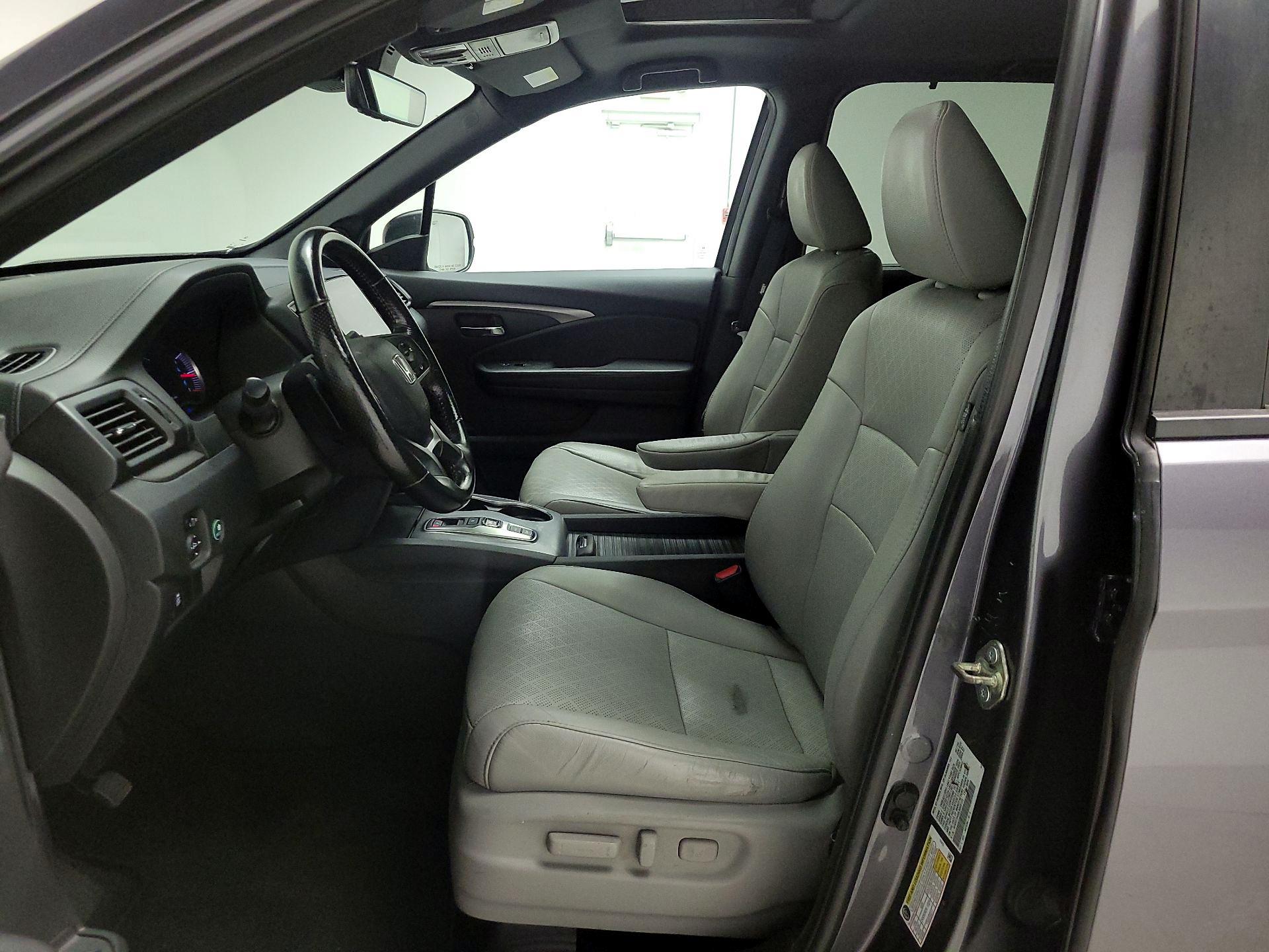 Thumbnail: 2020 Honda Passport - 11